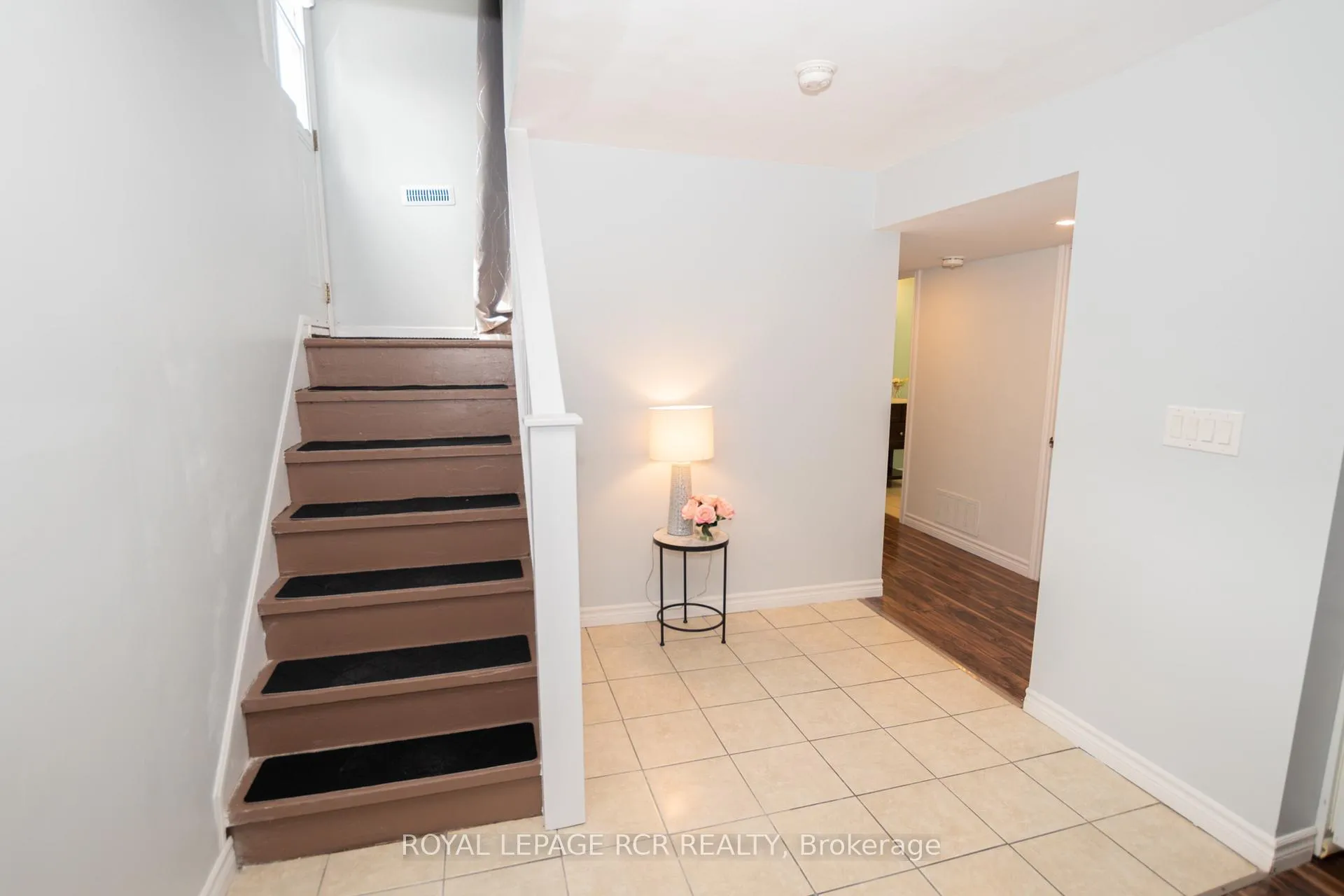 Photo 17 of 66 Burbank Crescent, Orangeville — HOMEH