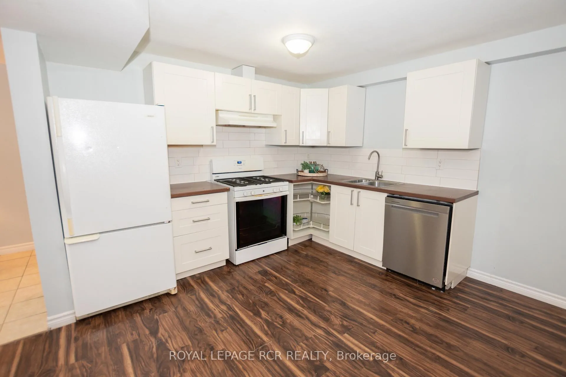 Photo 18 of 66 Burbank Crescent, Orangeville — HOMEH