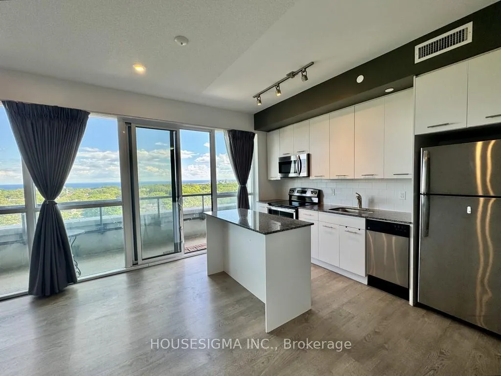 Photo 4 of Unit 811, 2055 Danforth Avenue, Toronto, Woodbine Corridor — HOMEH