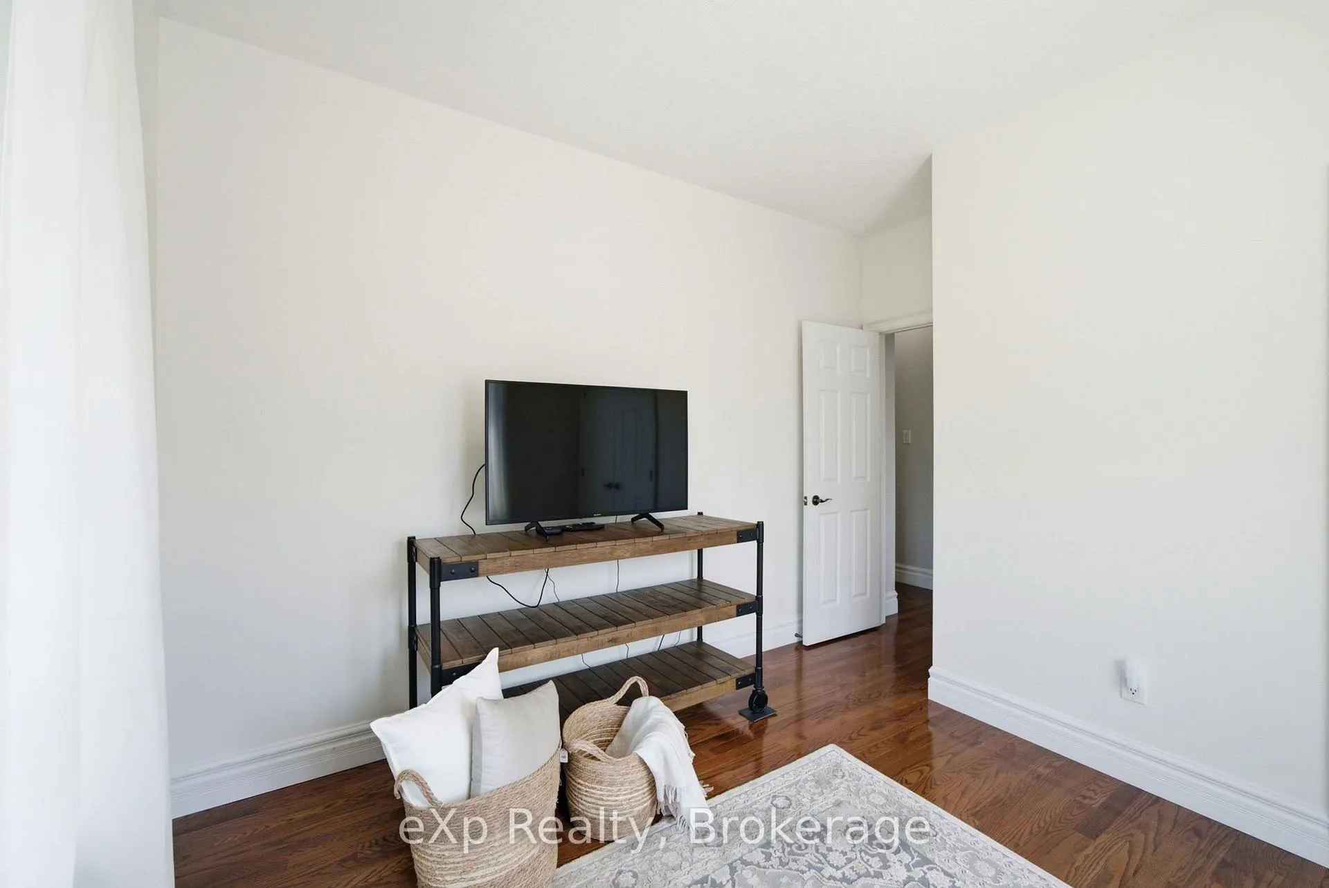 Photo 21 of 421 Foote Crescent, Cobourg — HOMEH
