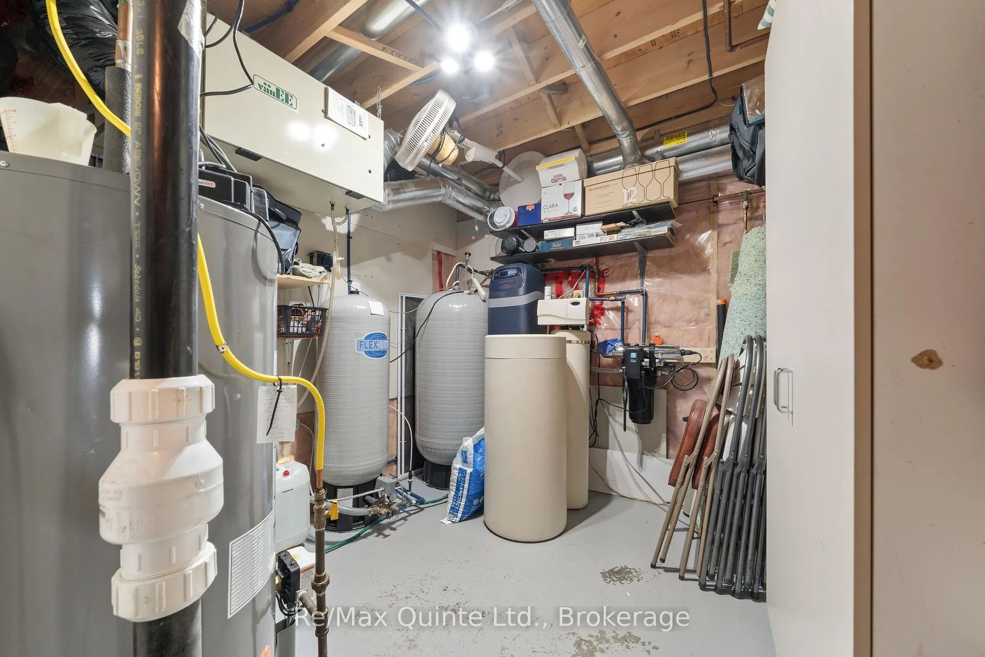 Photo 33 of 524 Island Road, Prince Edward County, Hallowell Ward — HOMEH