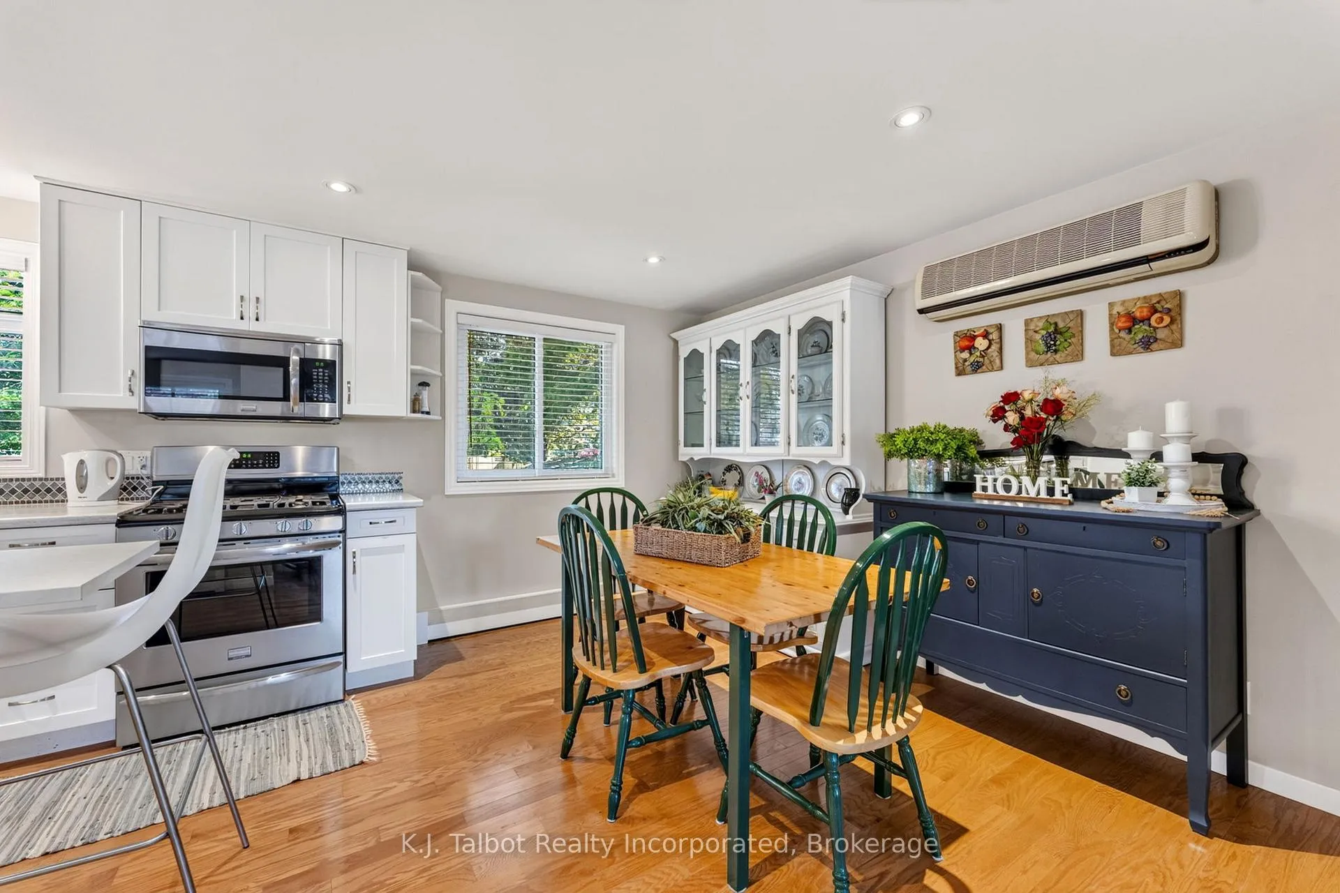 Photo 19 of 232 Picton Street W, Goderich, Goderich (Town) — HOMEH