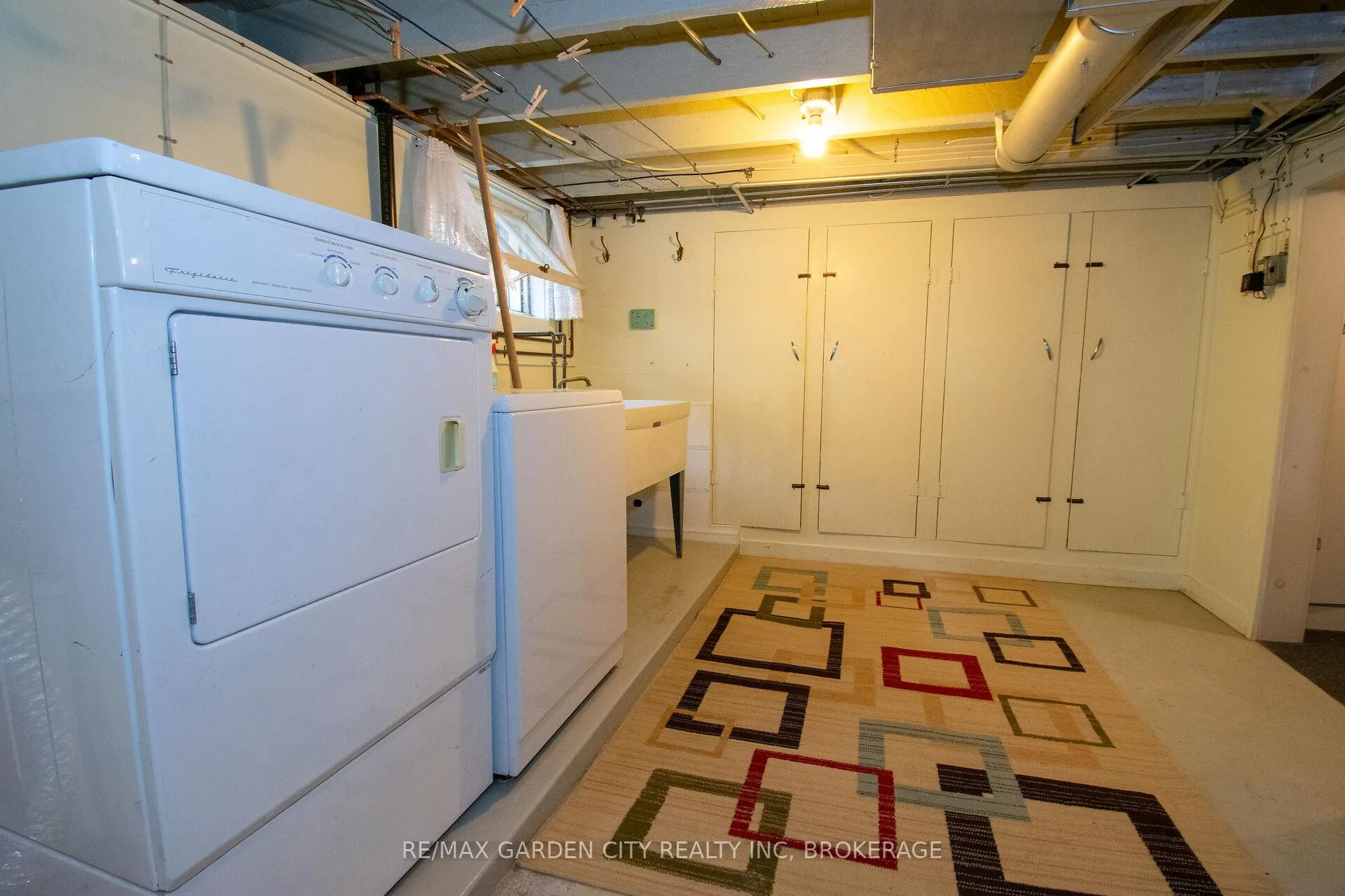 Photo 36 of 38 Mildred Avenue, St. Catharines, Haig — HOMEH