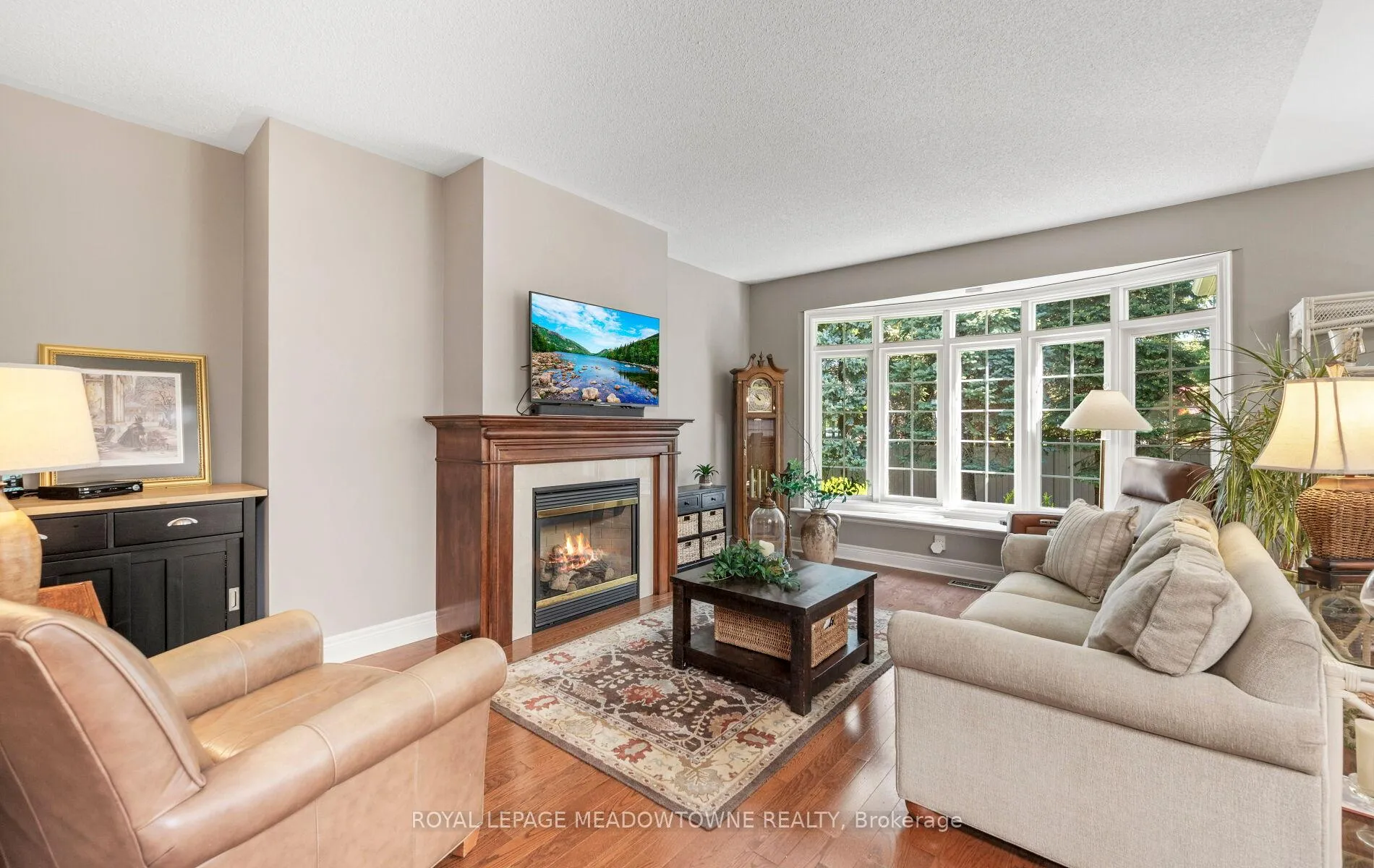 Photo 11 of 21 Tristan Court, Brampton, Bram West — HOMEH
