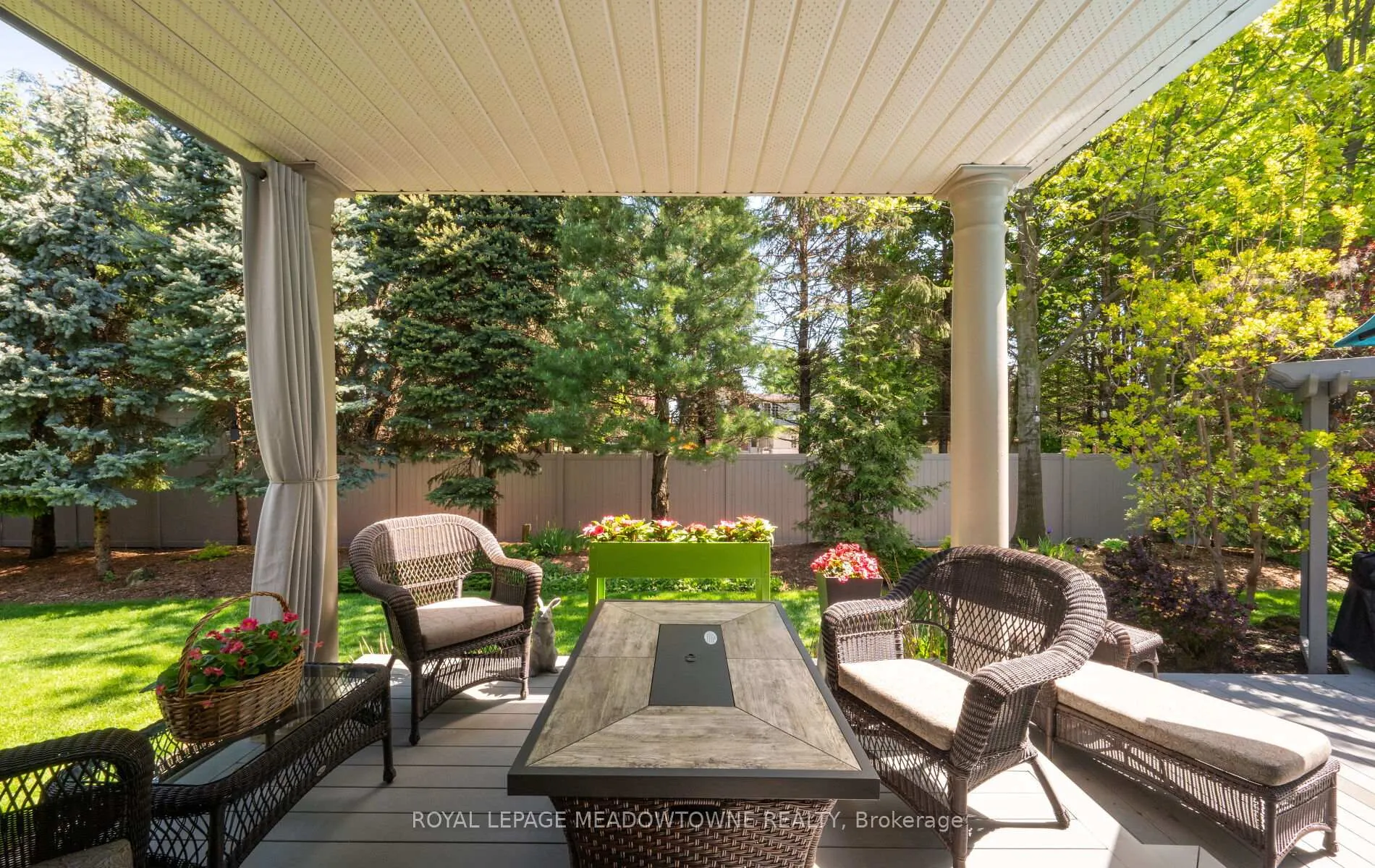 Photo 38 of 21 Tristan Court, Brampton, Bram West — HOMEH