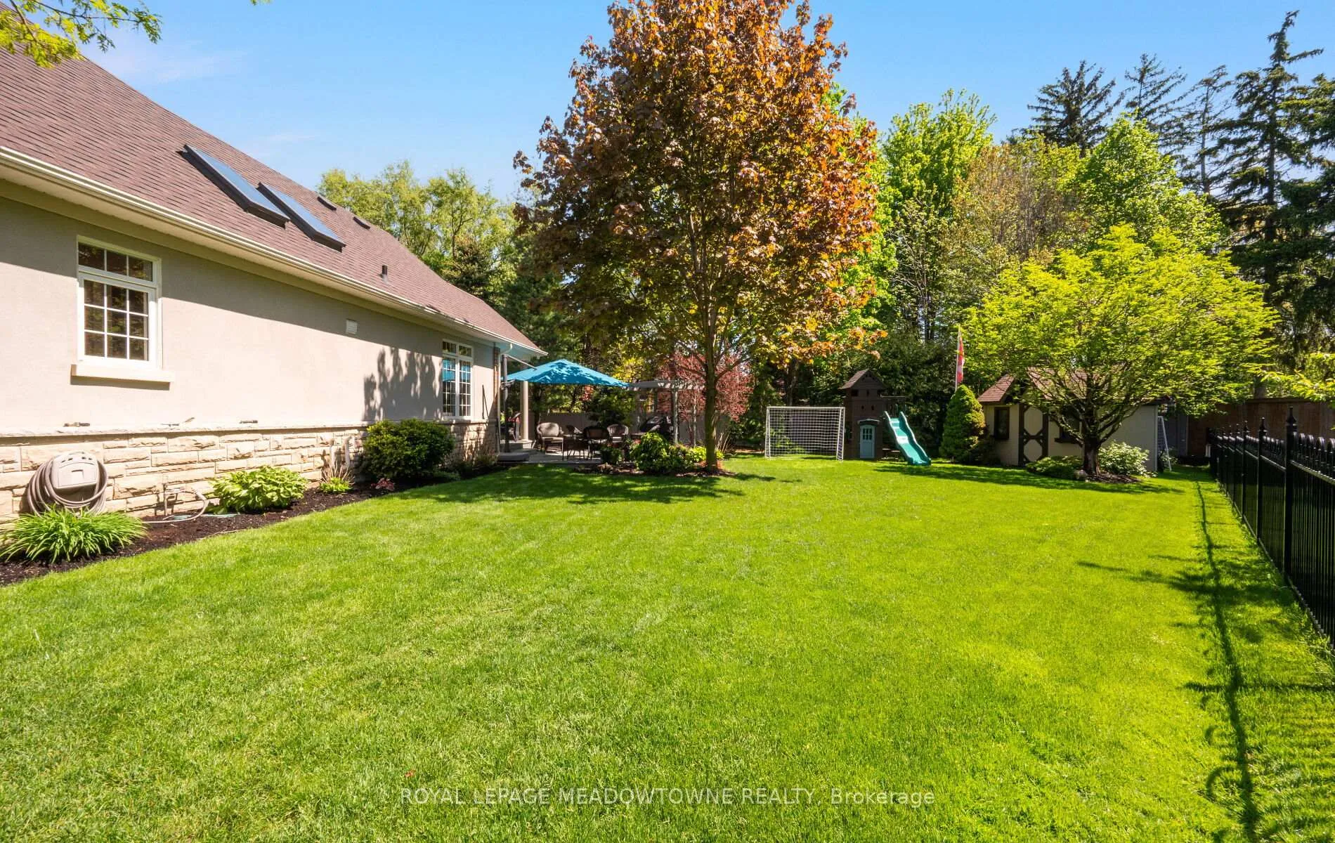Photo 46 of 21 Tristan Court, Brampton, Bram West — HOMEH