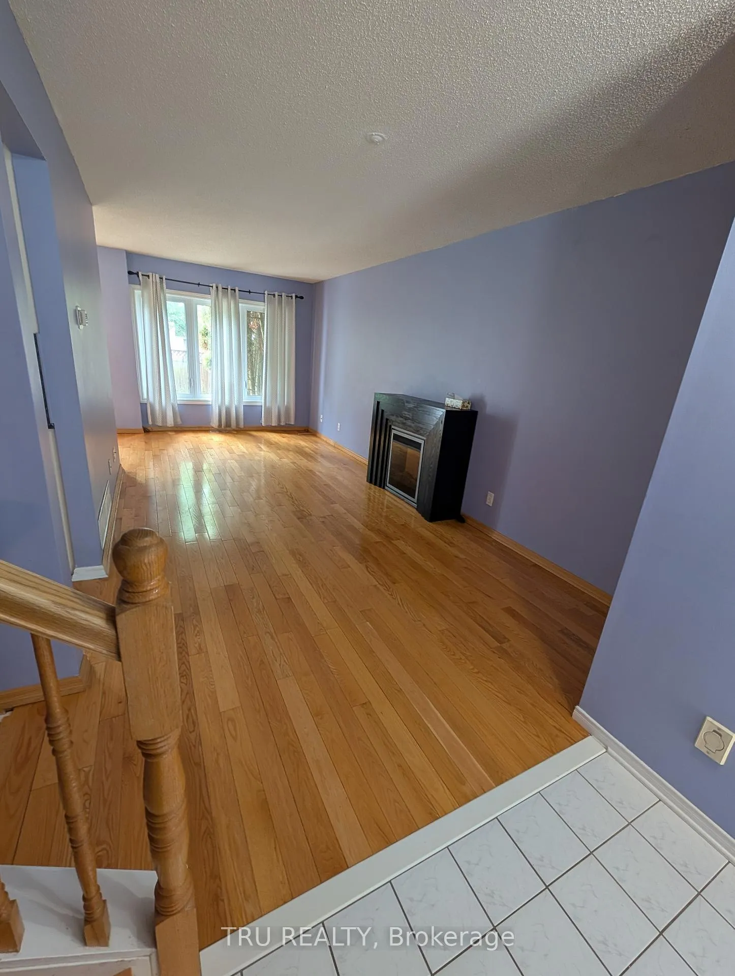 Photo 9 of 19 Mountshannon Drive, Ottawa, Barrhaven - Longfields — HOMEH