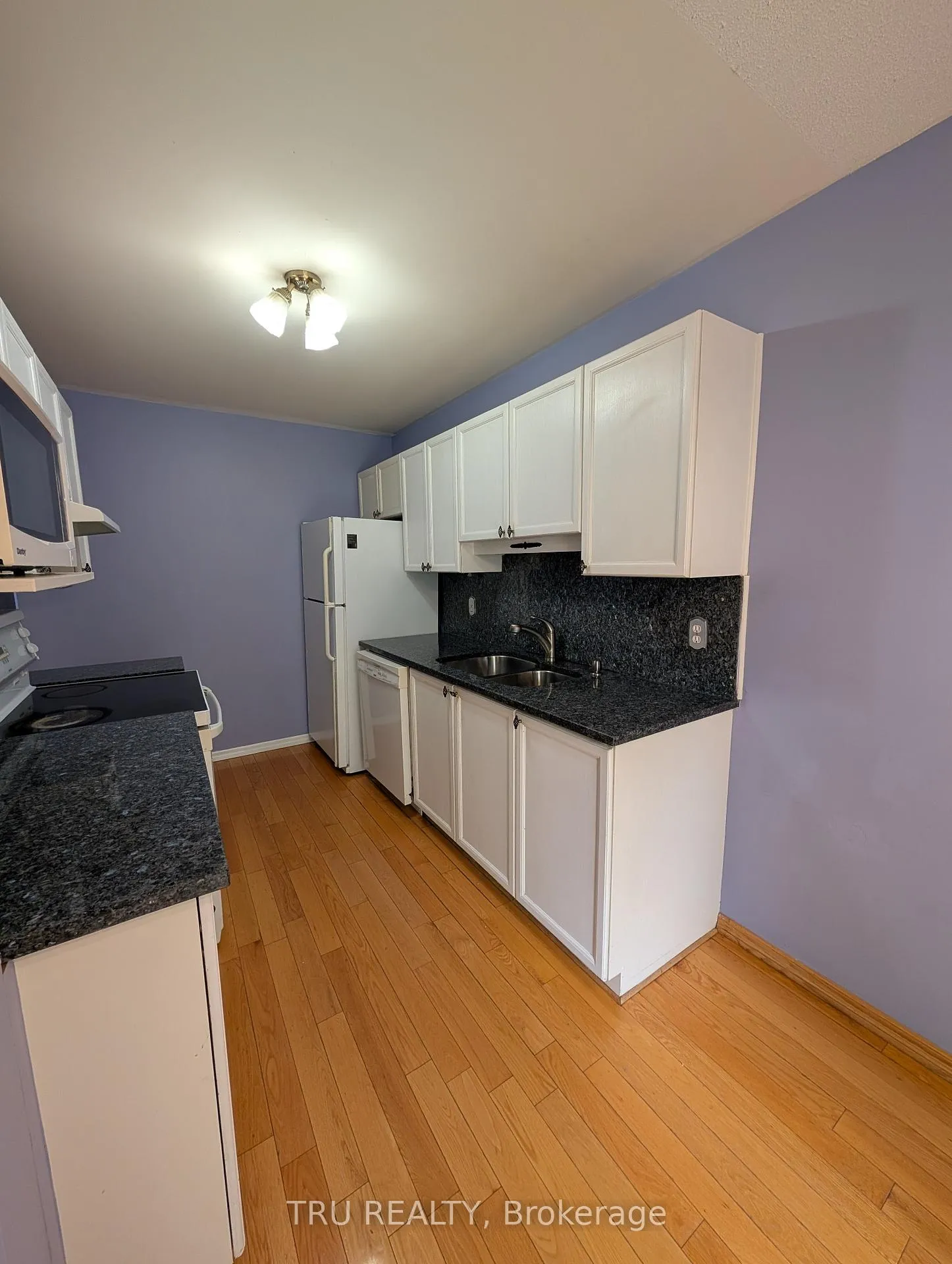 Photo 13 of 19 Mountshannon Drive, Ottawa, Barrhaven - Longfields — HOMEH