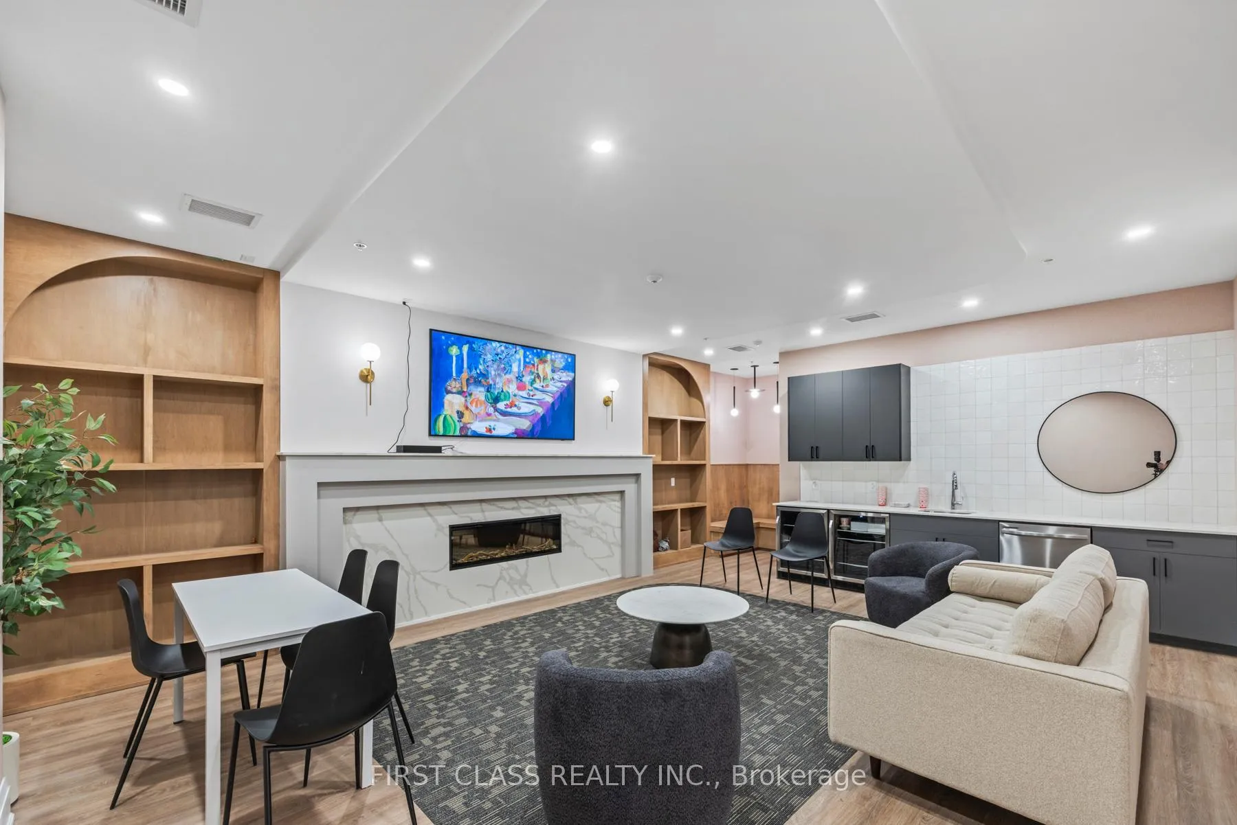 Photo 3 of Unit 403, 223 Princess Street, Kingston, East of Sir John A. Blvd — HOMEH