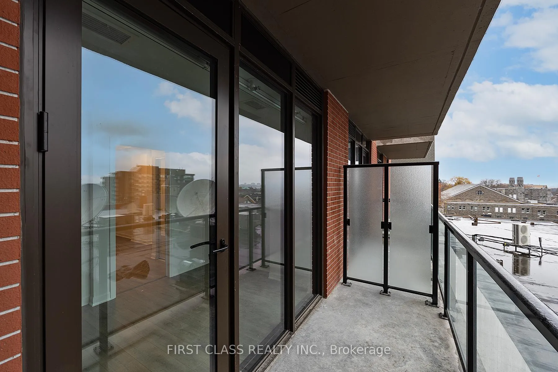 Photo 8 of Unit 403, 223 Princess Street, Kingston, East of Sir John A. Blvd — HOMEH