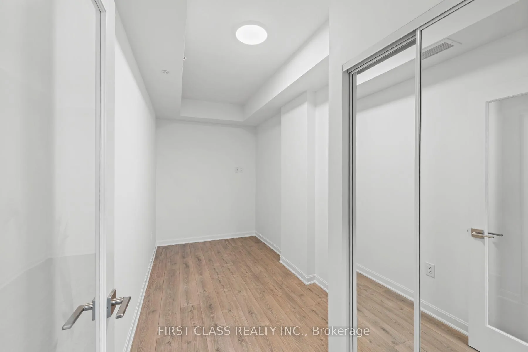 Photo 11 of Unit 403, 223 Princess Street, Kingston, East of Sir John A. Blvd — HOMEH