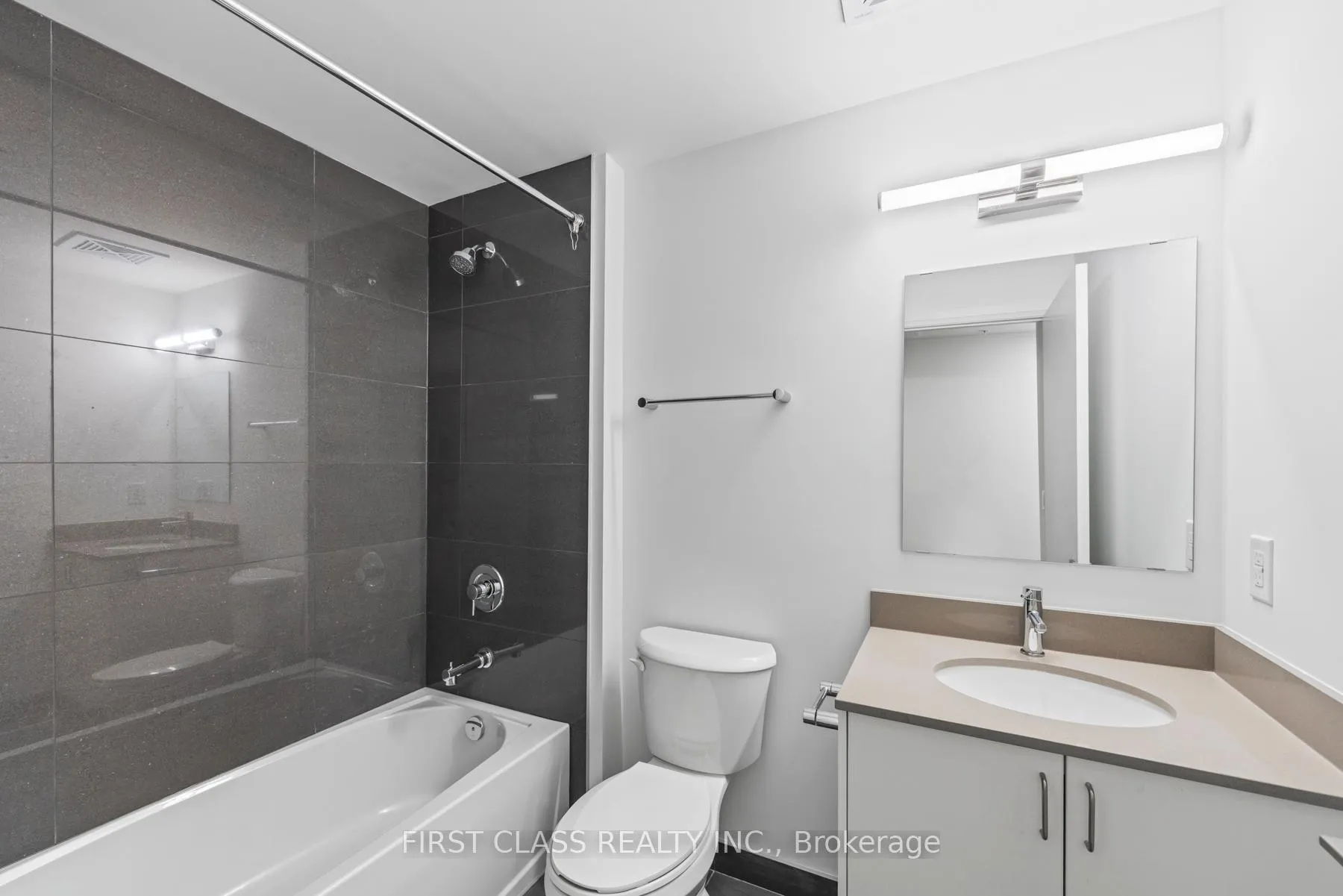 Photo 15 of Unit 403, 223 Princess Street, Kingston, East of Sir John A. Blvd — HOMEH