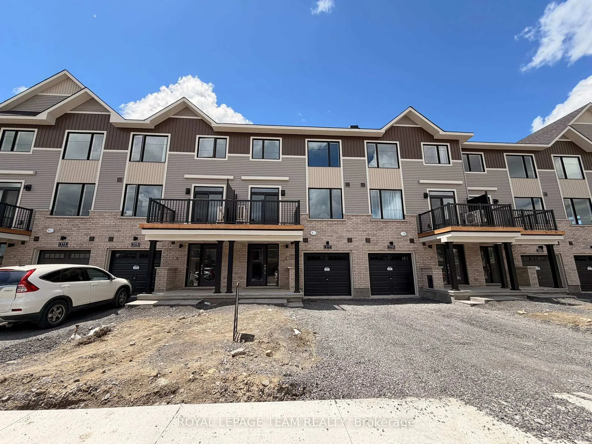 Photo 1 of 377 Bankside Way, Ottawa, Barrhaven - Half Moon Bay — HOMEH