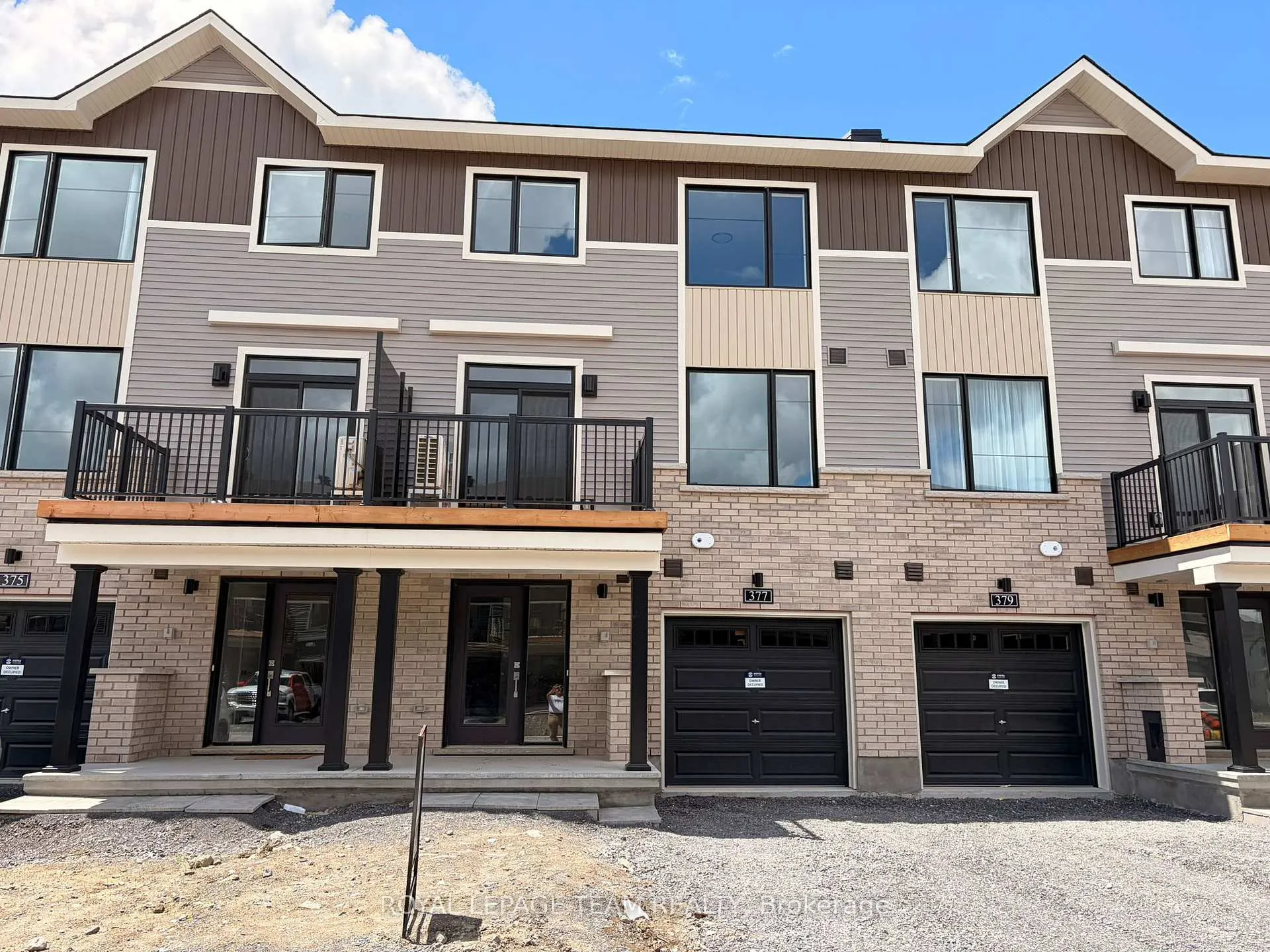 Photo 2 of 377 Bankside Way, Ottawa, Barrhaven - Half Moon Bay — HOMEH
