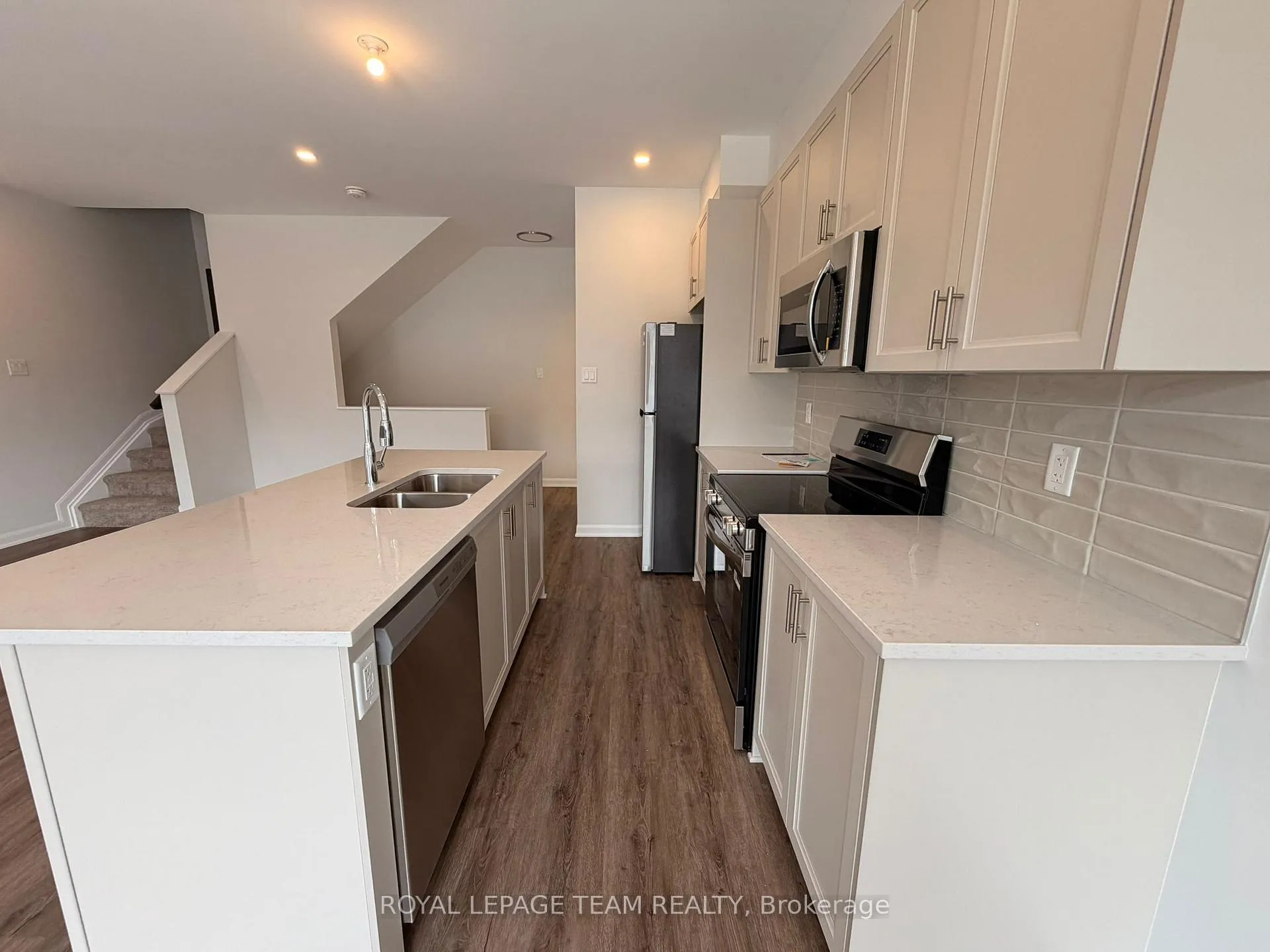 Photo 10 of 377 Bankside Way, Ottawa, Barrhaven - Half Moon Bay — HOMEH