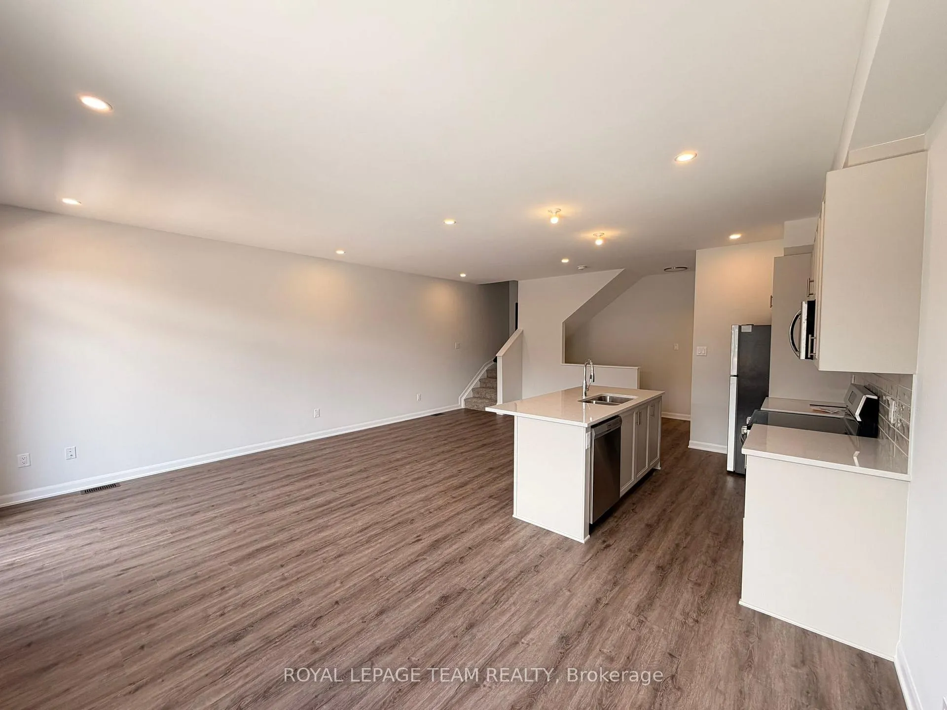 Photo 13 of 377 Bankside Way, Ottawa, Barrhaven - Half Moon Bay — HOMEH