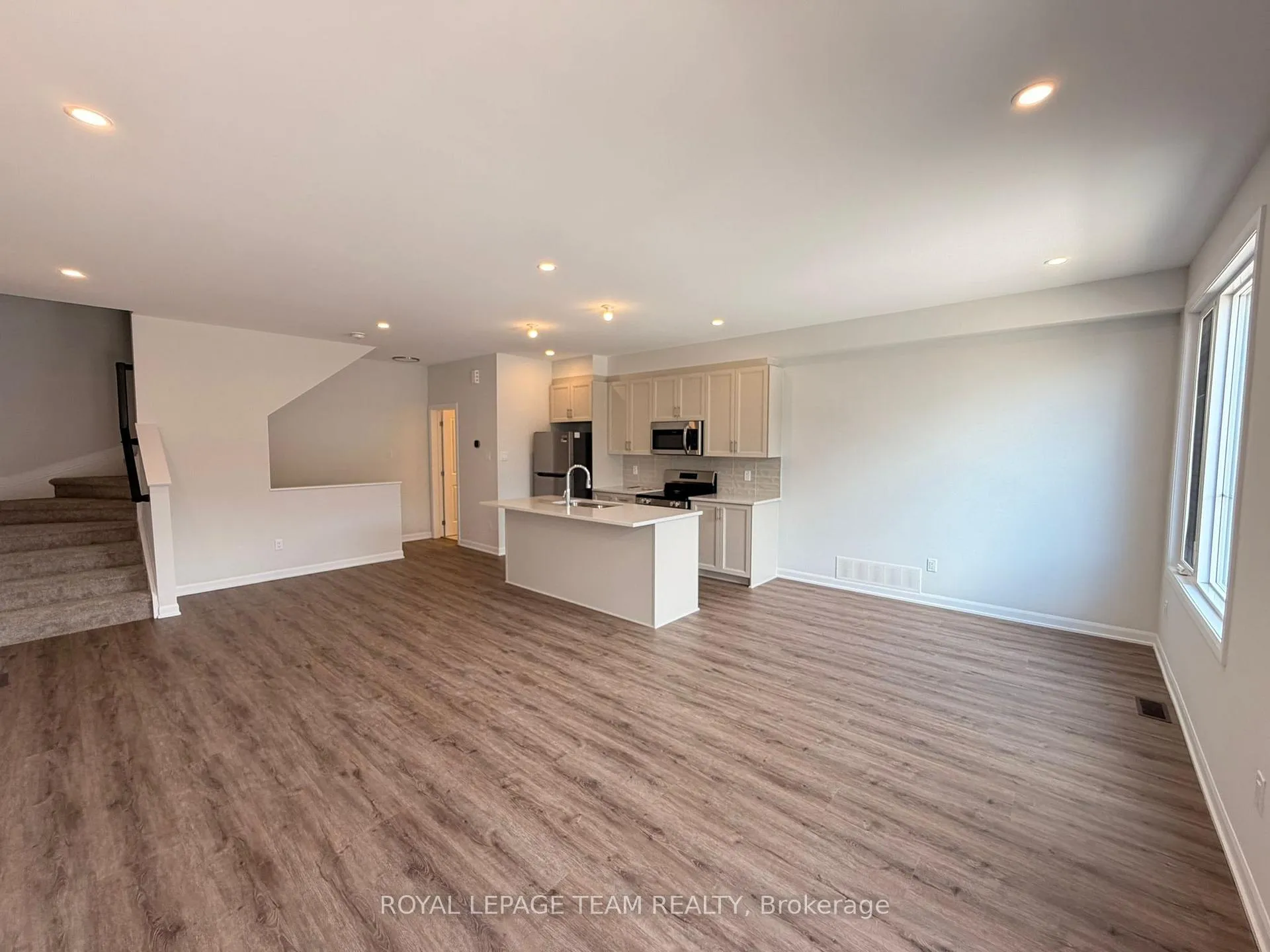 Photo 14 of 377 Bankside Way, Ottawa, Barrhaven - Half Moon Bay — HOMEH