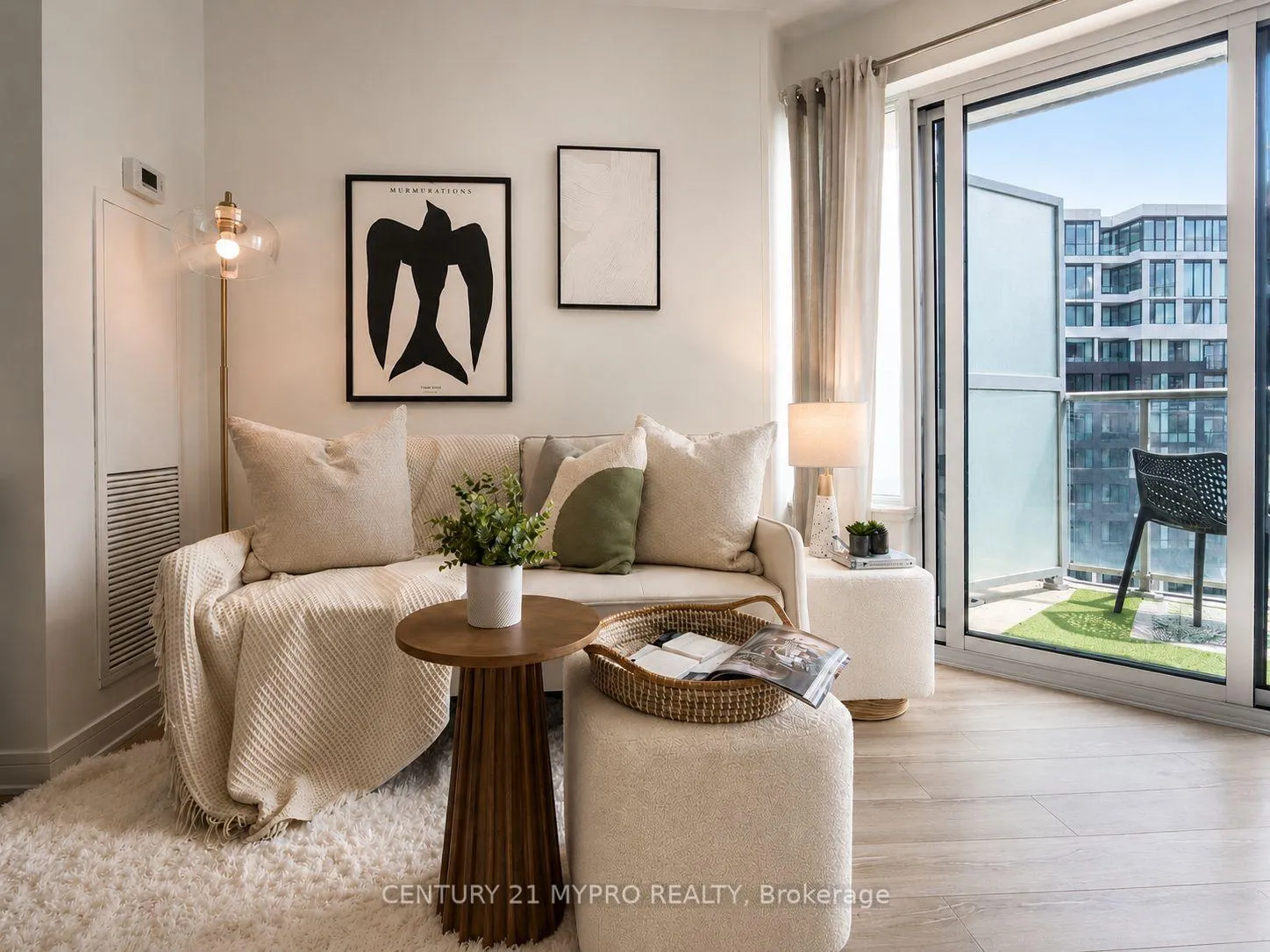 Front of Unit 736, 621 Sheppard Avenue E