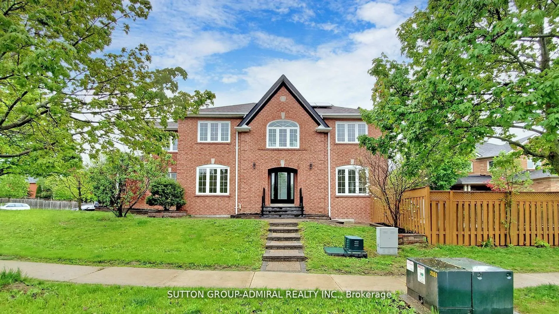 Photo 1 of 470 Doubletree Lane, Newmarket, Summerhill Estates — HOMEH