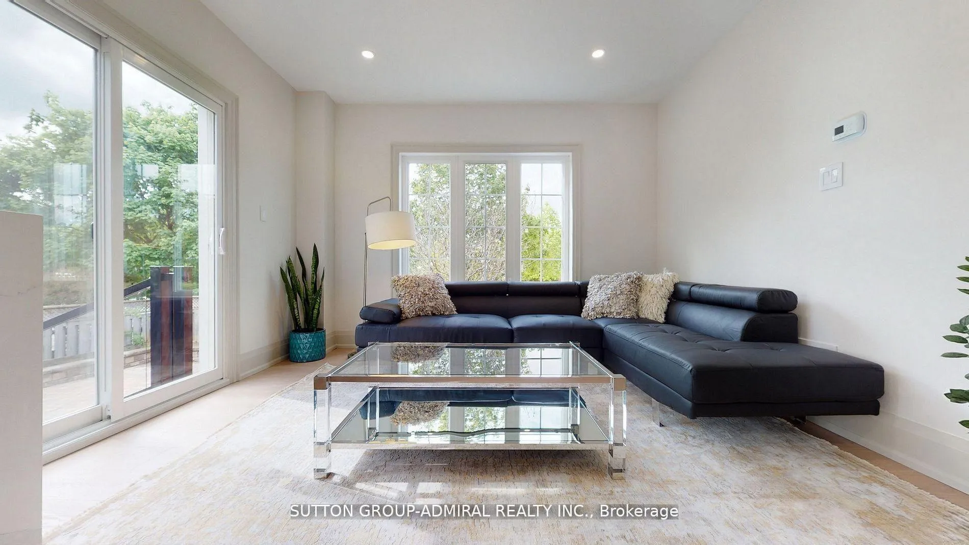 Photo 4 of 470 Doubletree Lane, Newmarket, Summerhill Estates — HOMEH