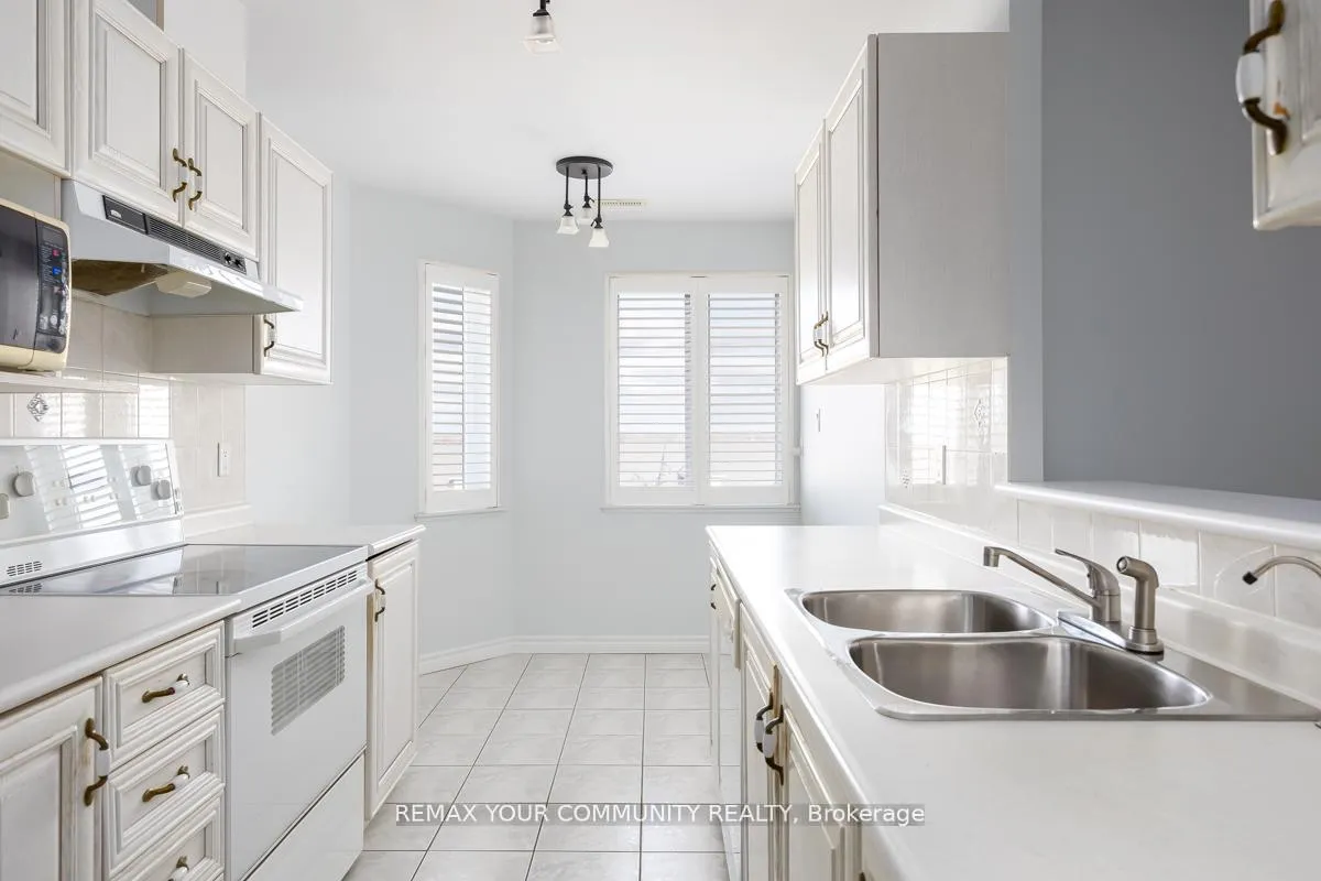 Photo 13 of Unit 601, 7 Dayspring Circle, Brampton, Goreway Drive Corridor — HOMEH