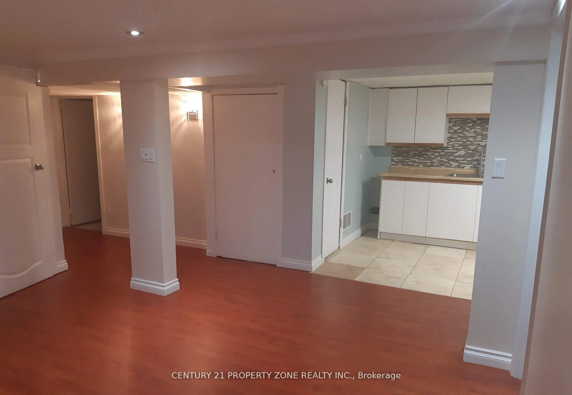 Photo 3 of Unit Upper, 164 Earnscliffe Circle, Brampton, Southgate — HOMEH