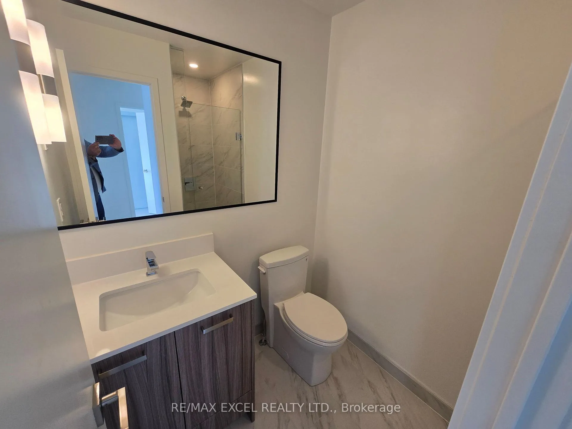 Photo 7 of Unit 23, 75 Curlew Drive, North York, Parkwoods-Donalda — HOMEH
