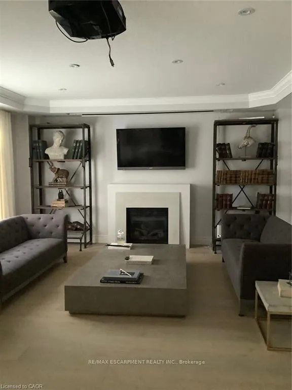 Photo 22 of 4 Raphael Court, Hamilton, Carpenter — HOMEH