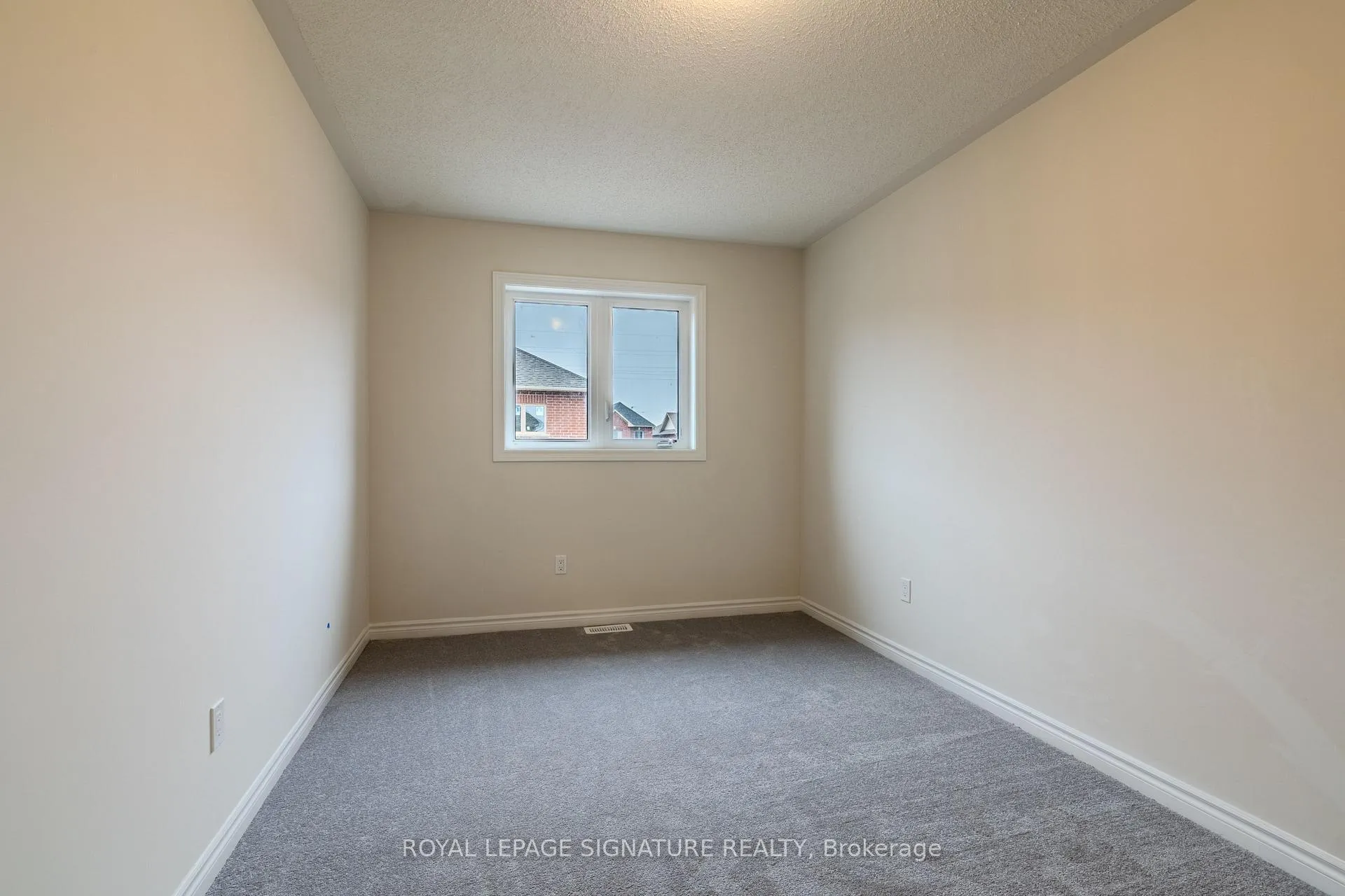Photo 25 of 56 Baker Street, Thorold, Thorold Downtown — HOMEH
