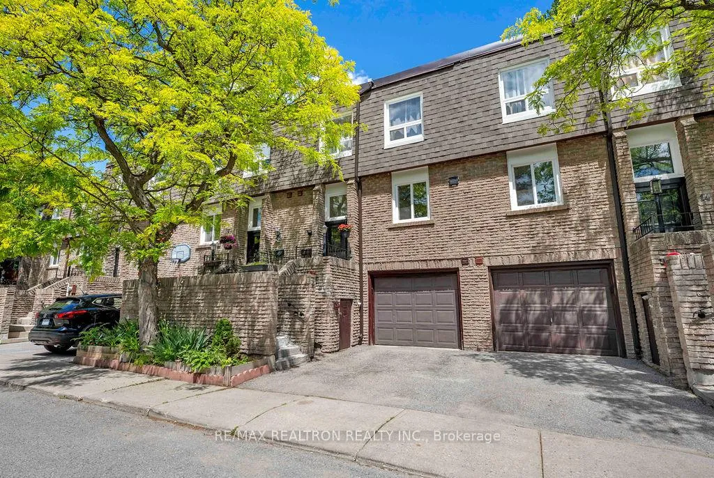 Photo 4 of Unit 12, 1 Davisbrook Boulevard, Scarborough, Tam O'Shanter-Sullivan — HOMEH