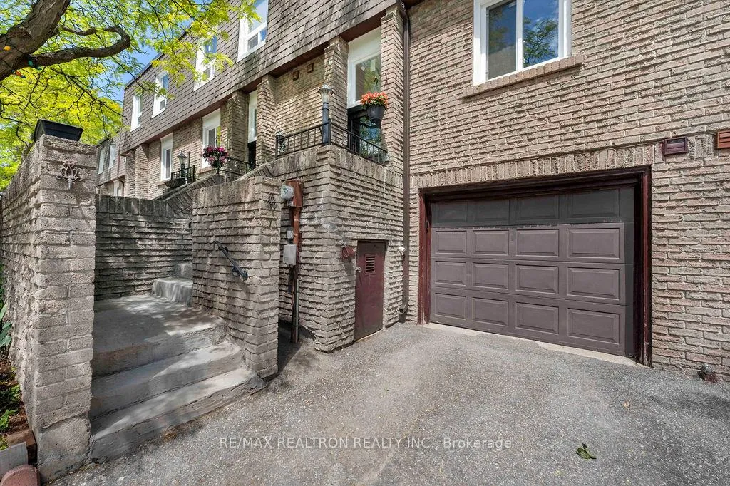 Photo 5 of Unit 12, 1 Davisbrook Boulevard, Scarborough, Tam O'Shanter-Sullivan — HOMEH