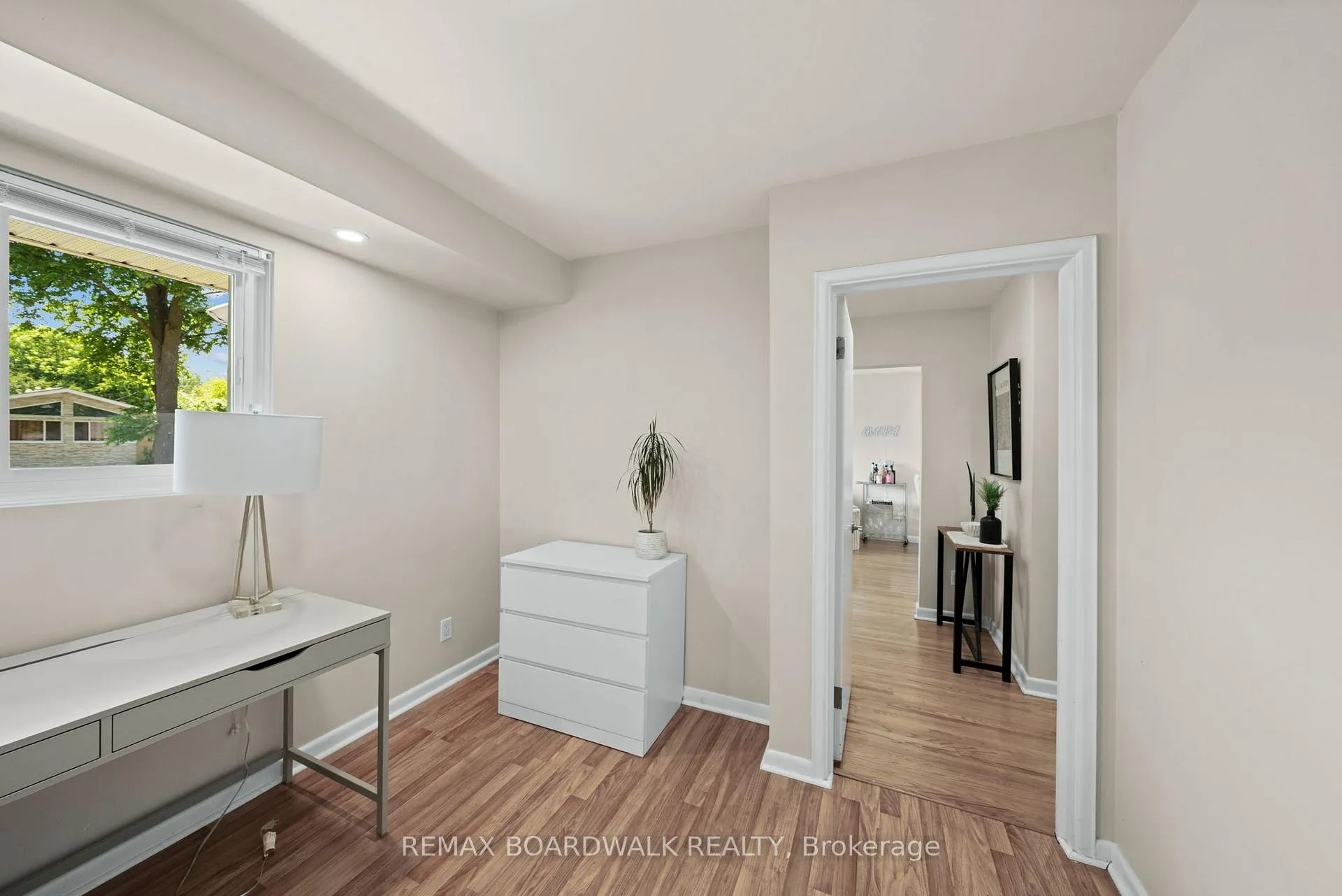 Photo 11 of 1311 Adirondack Drive, Ottawa, Kenson Park — HOMEH