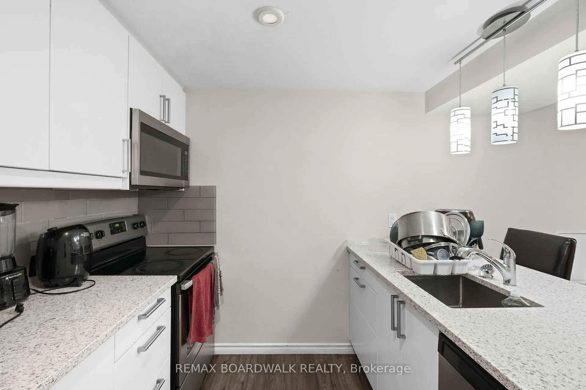 Photo 23 of 1311 Adirondack Drive, Ottawa, Kenson Park — HOMEH