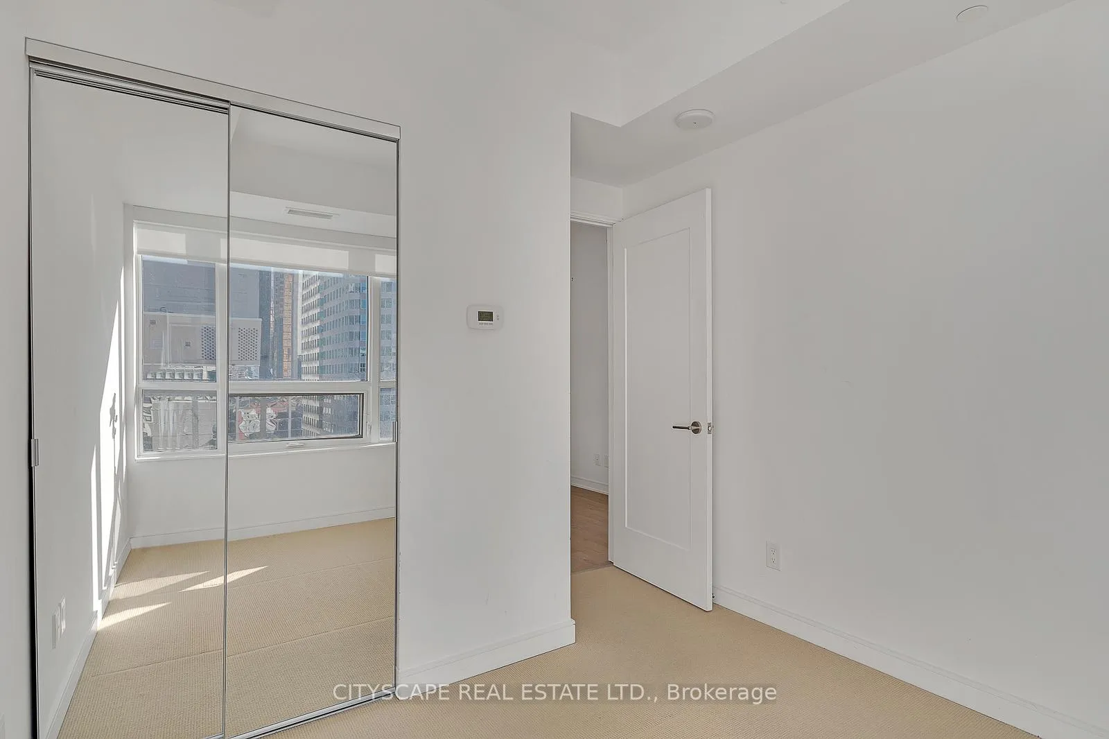 Photo 4 of Unit 1211, 88 Scott Street, Toronto, Waterfront Communities — HOMEH