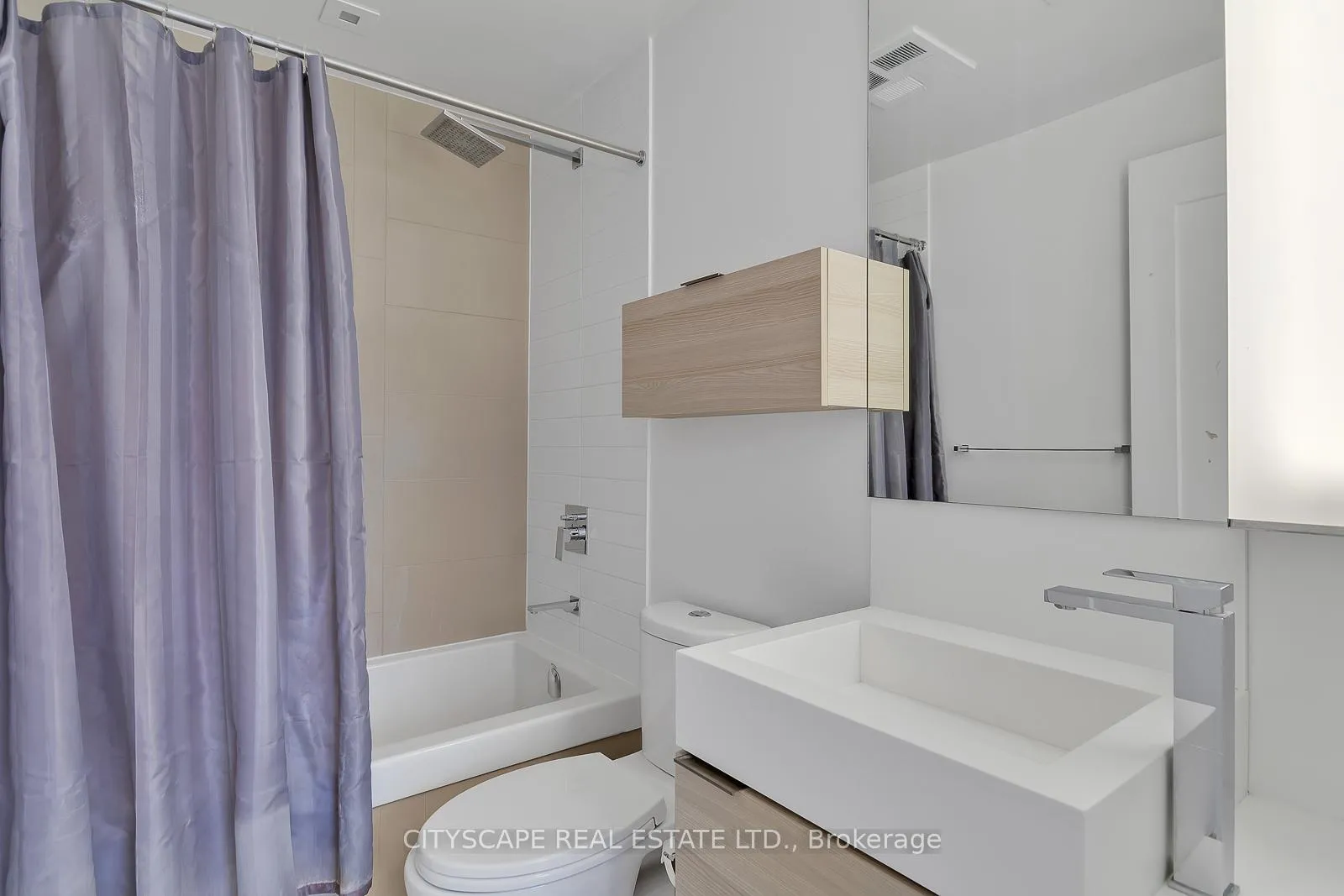 Photo 11 of Unit 1211, 88 Scott Street, Toronto, Waterfront Communities — HOMEH