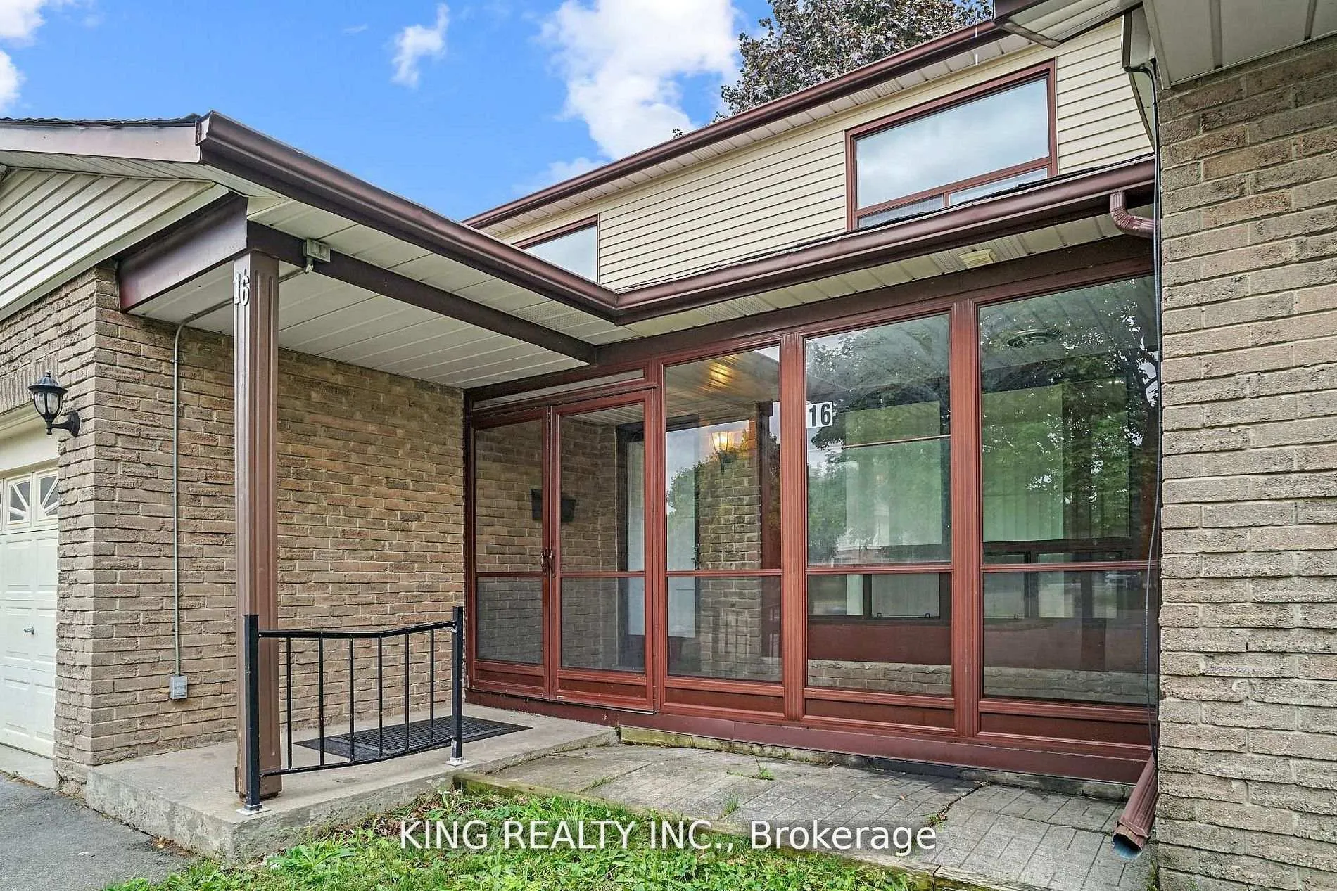 Photo 6 of 16 Wimbledon Court, Brampton, Brampton North — HOMEH