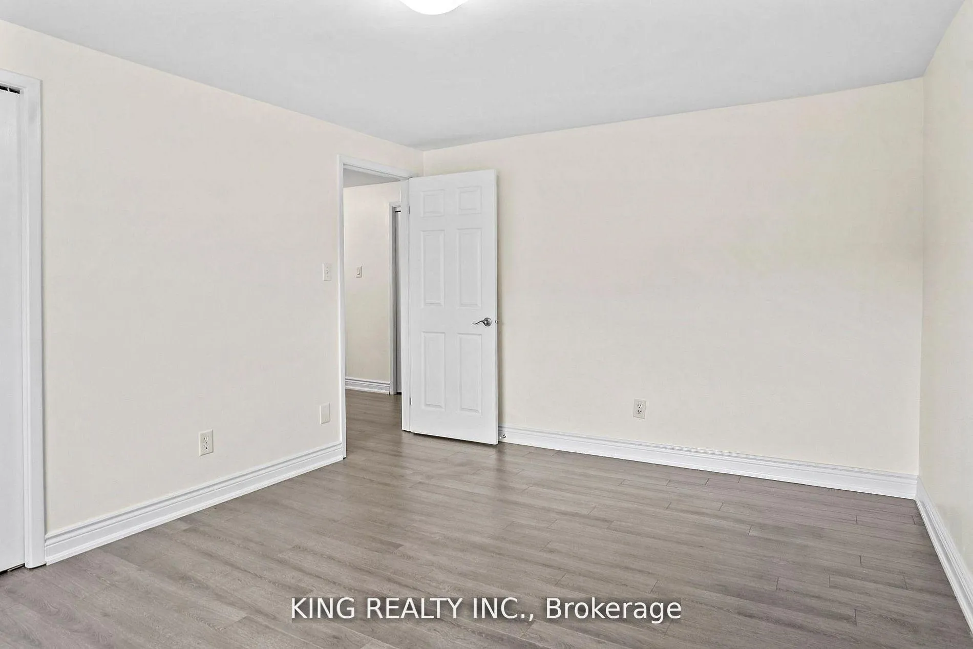 Photo 27 of 16 Wimbledon Court, Brampton, Brampton North — HOMEH
