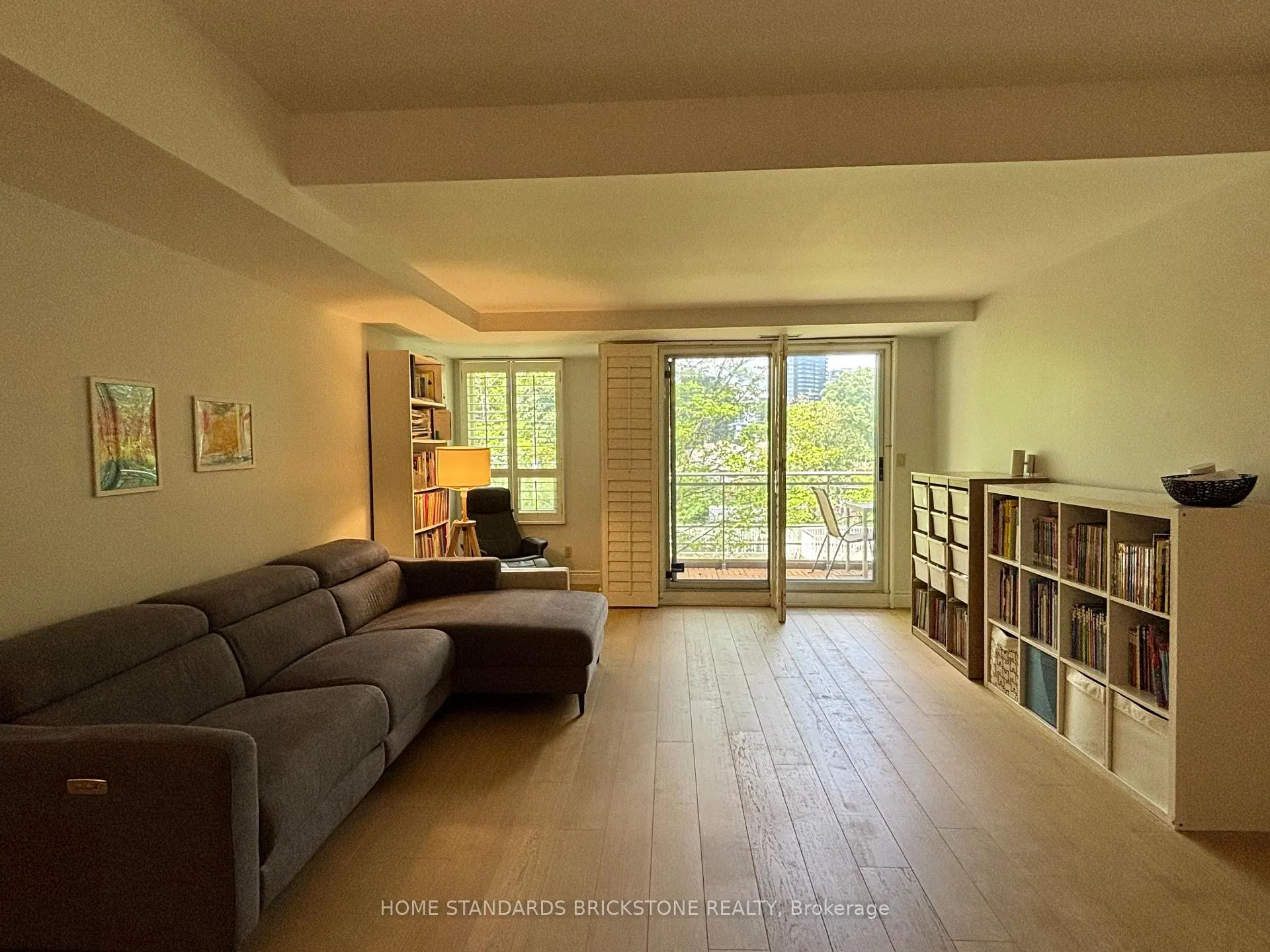 Photo 23 of Unit 202, 9 Greenbriar Road, North York, Bayview Village — HOMEH