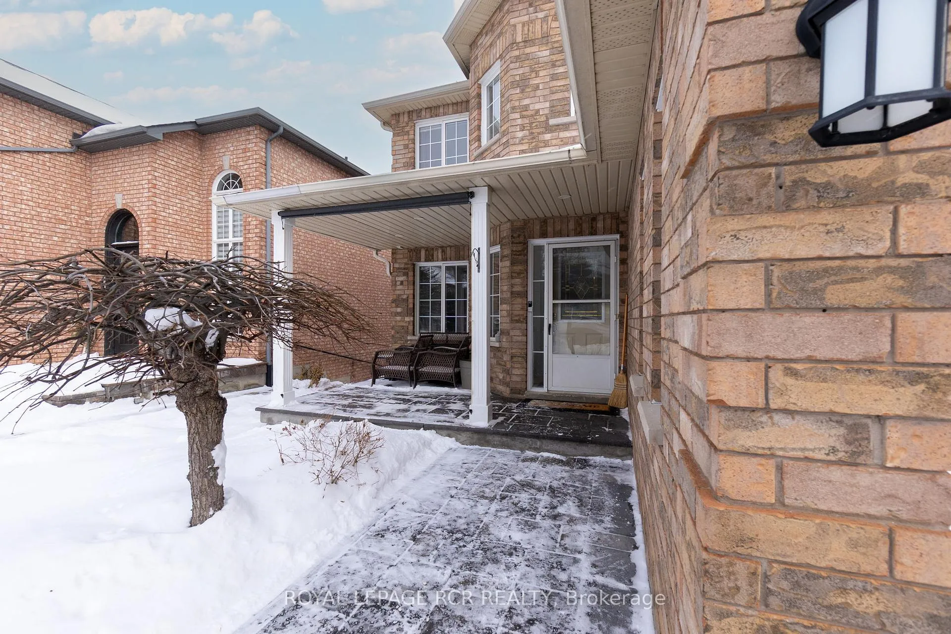Photo 3 of 82 Coolspring Crescent, Caledon, Bolton East — HOMEH