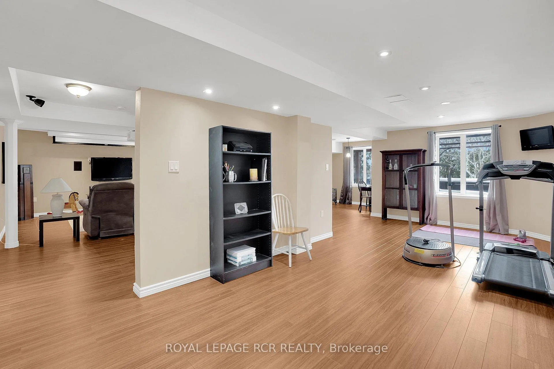 Photo 30 of 82 Coolspring Crescent, Caledon, Bolton East — HOMEH