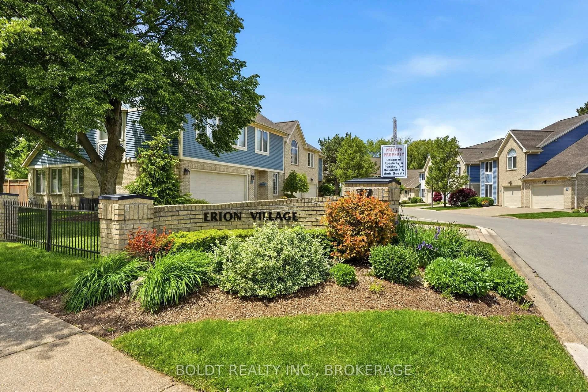 Photo 3 of Unit 14, 77 Erion Road, St. Catharines, Grapeview — HOMEH