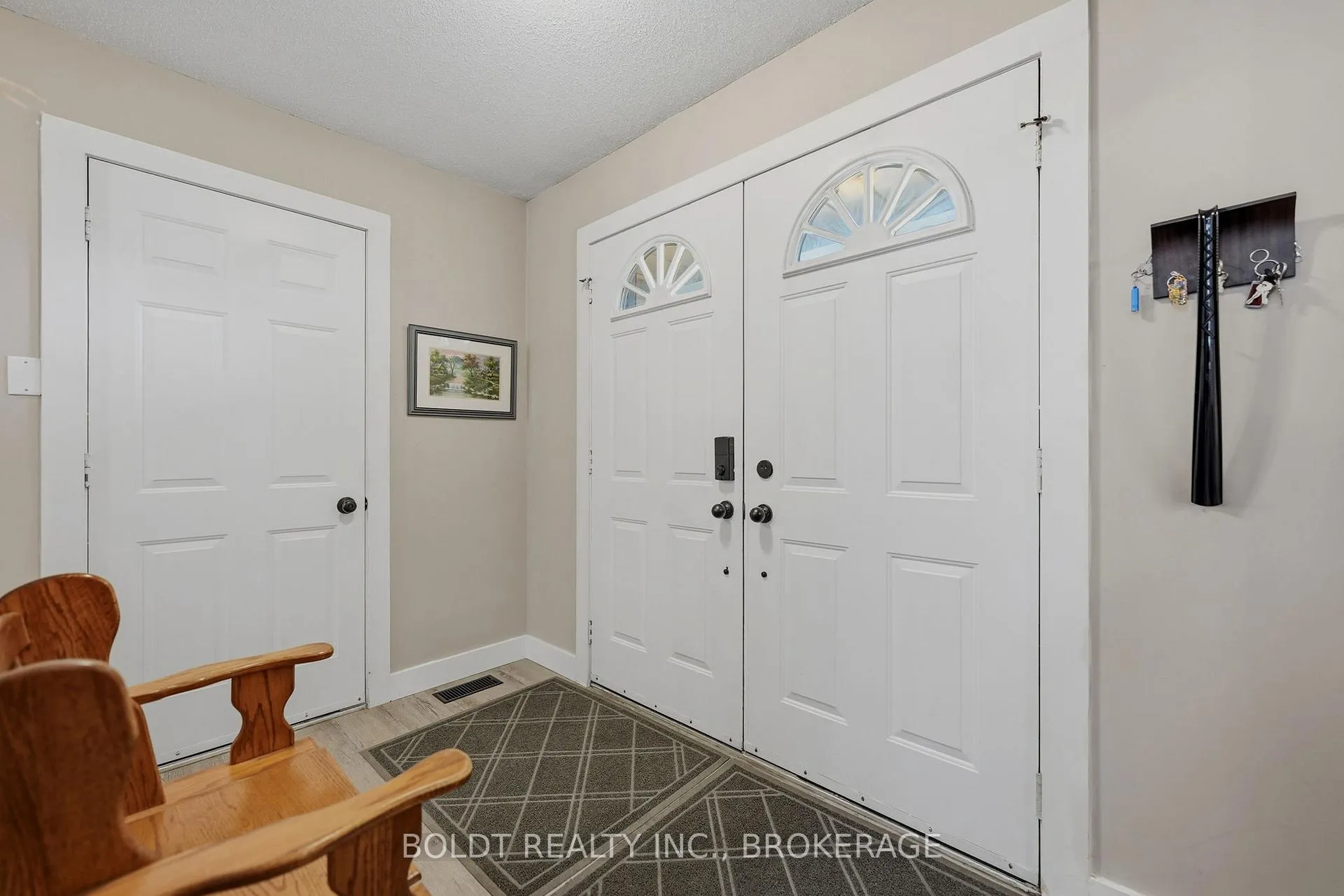 Photo 9 of Unit 14, 77 Erion Road, St. Catharines, Grapeview — HOMEH