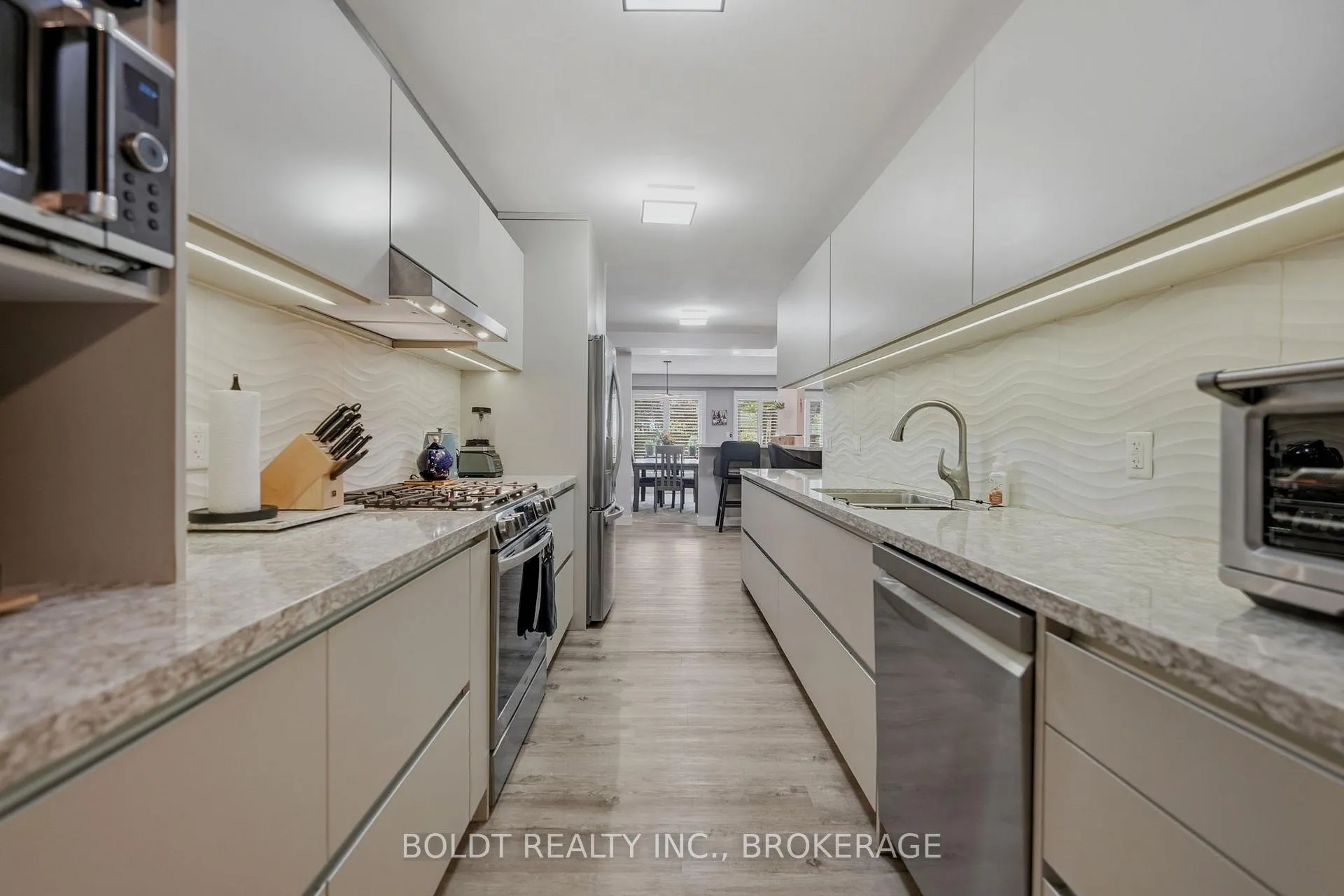 Photo 10 of Unit 14, 77 Erion Road, St. Catharines, Grapeview — HOMEH
