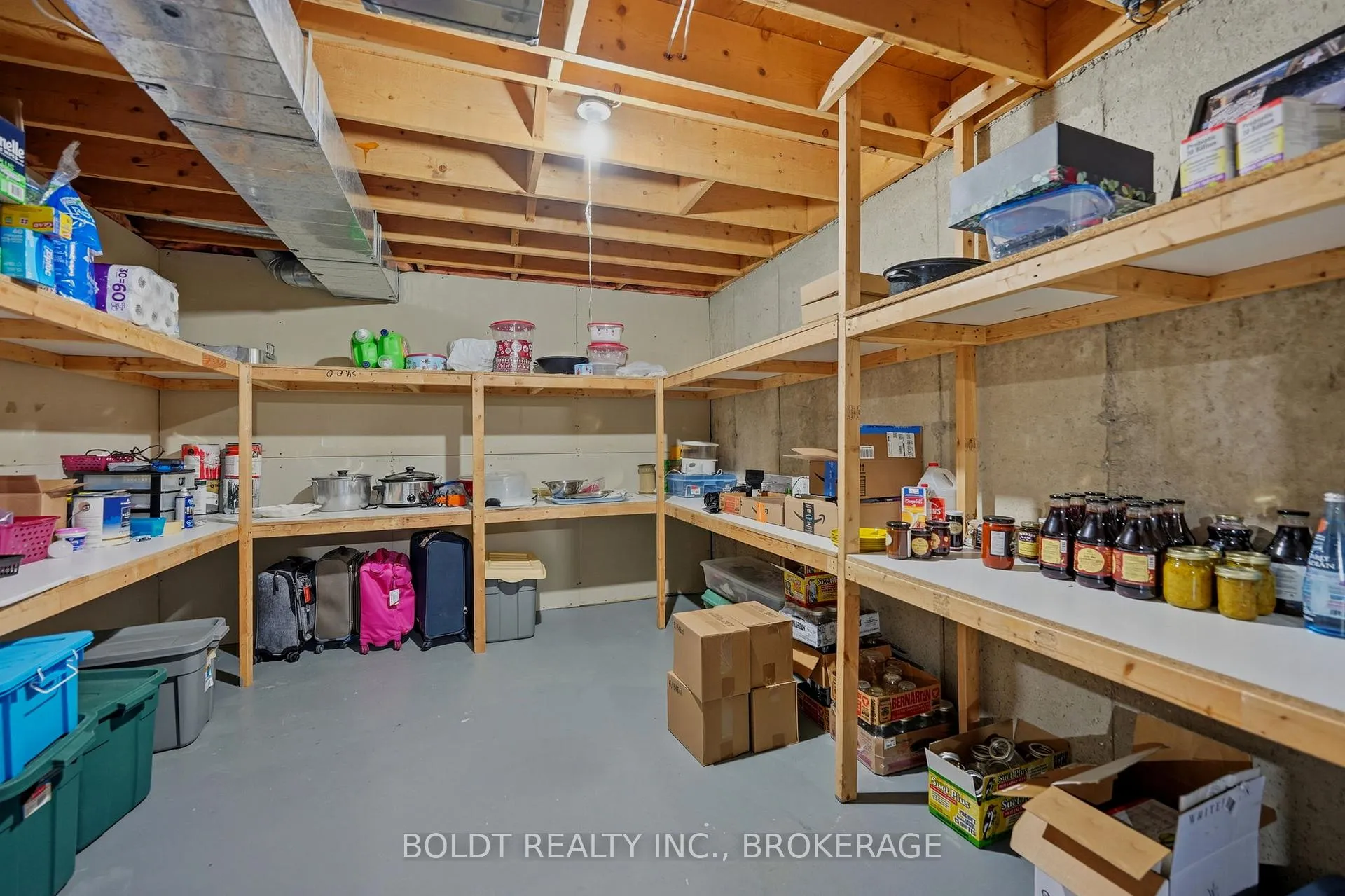 Photo 33 of Unit 14, 77 Erion Road, St. Catharines, Grapeview — HOMEH