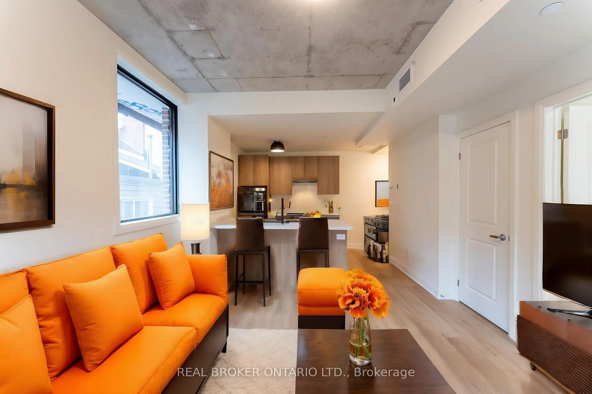 Photo 3 of Unit 402, 11 Robert Street, Hamilton, Beasley — HOMEH