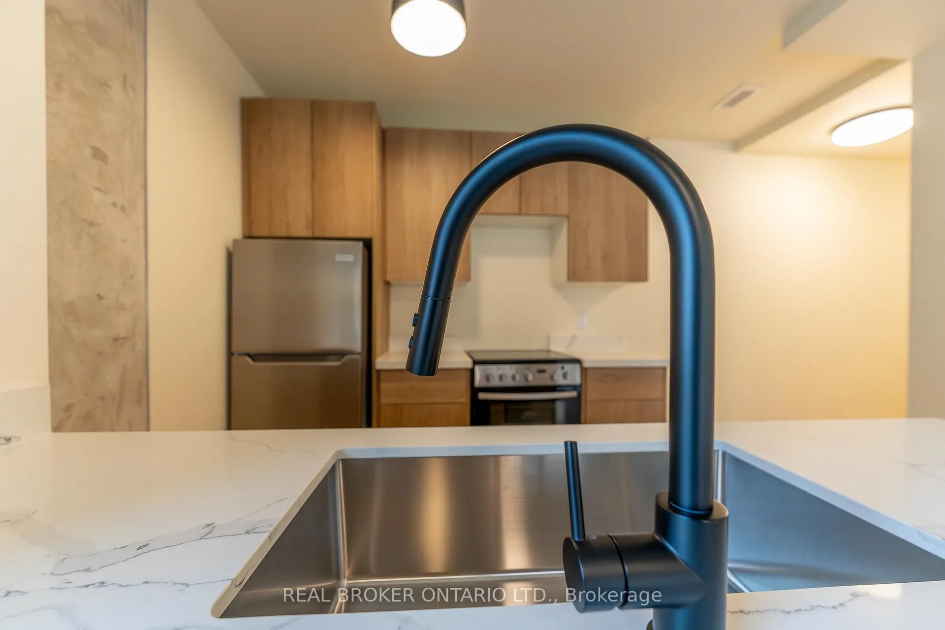 Photo 8 of Unit 402, 11 Robert Street, Hamilton, Beasley — HOMEH
