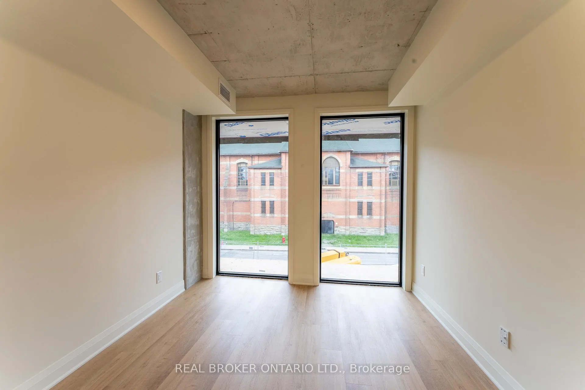 Photo 9 of Unit 402, 11 Robert Street, Hamilton, Beasley — HOMEH