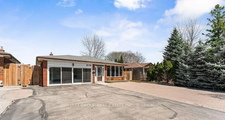 Front of Unit Main, 3193 Cawthra Road