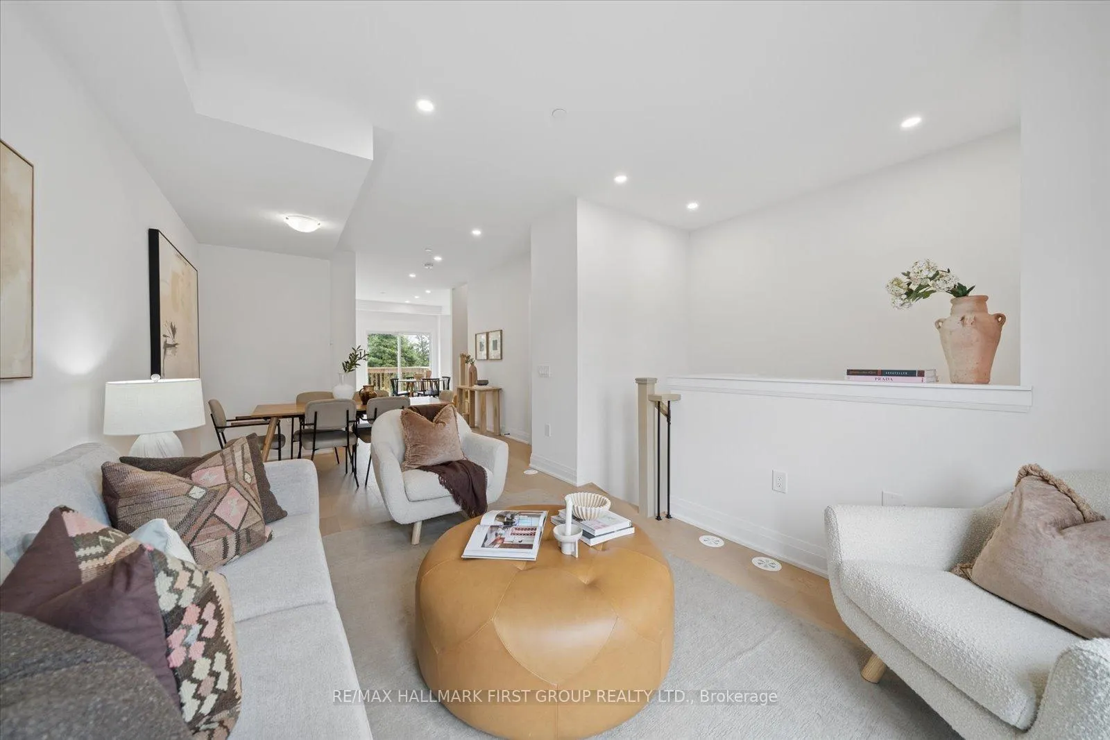 Photo 3 of 59 Marret Lane, Clarington, Newcastle — HOMEH