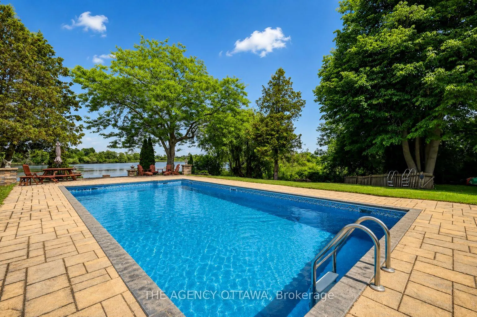 Photo 13 of 26 Willow Lane W, Rideau Lakes, Rideau Lakes (South Elmsley) Twp — HOMEH